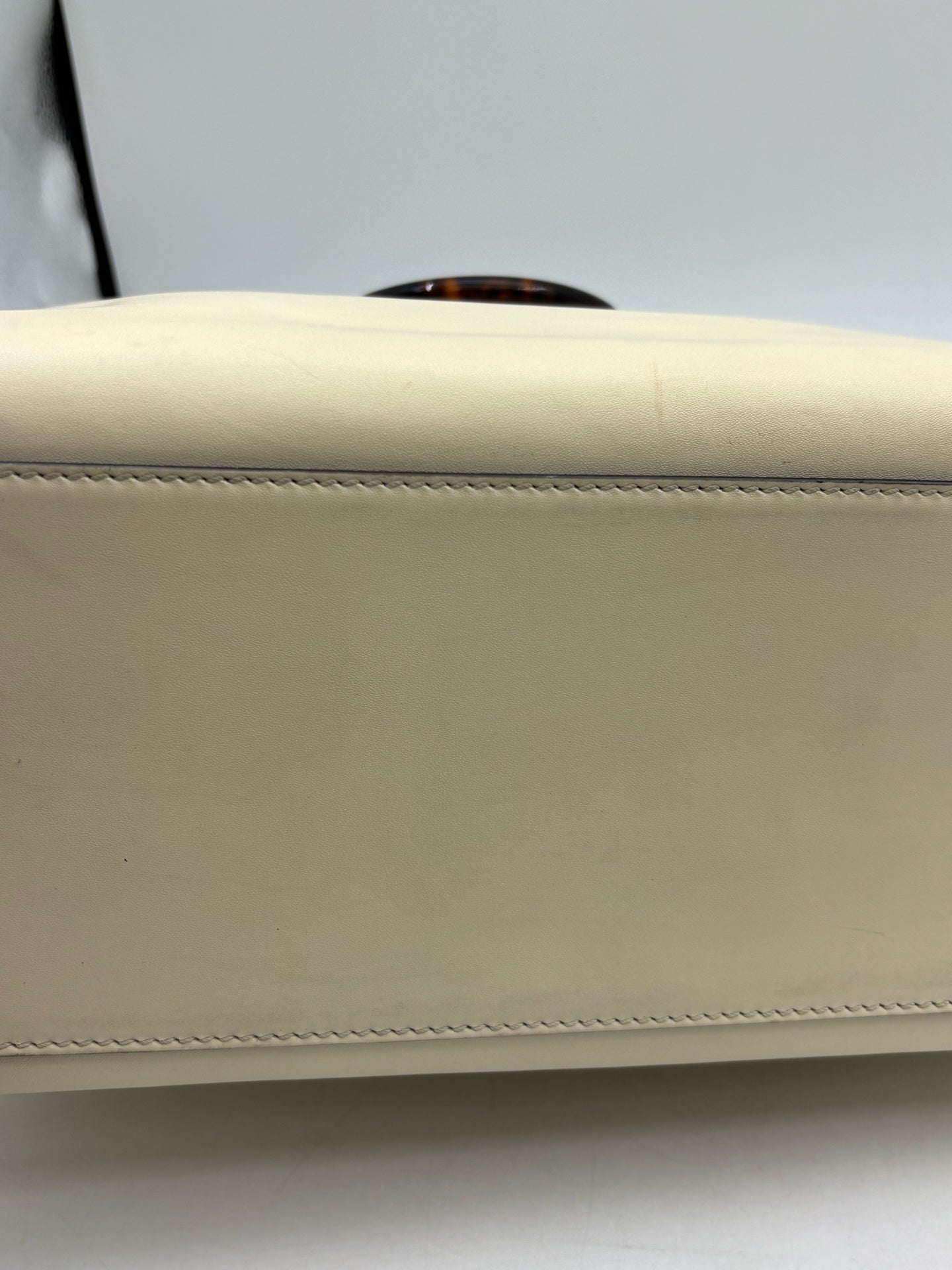 Fendi - Sunshine - Leather - White - (medium)