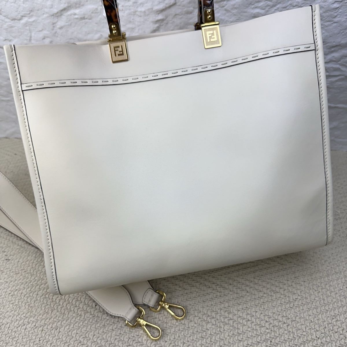 Fendi - Sunshine Medium - Leather - White - (medium)