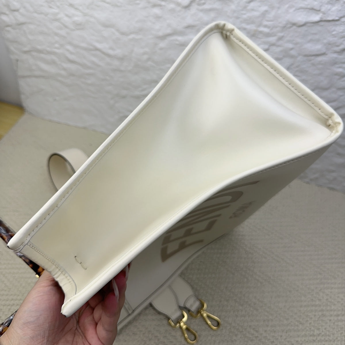 Fendi - Sunshine Medium - Leather - White - (medium)