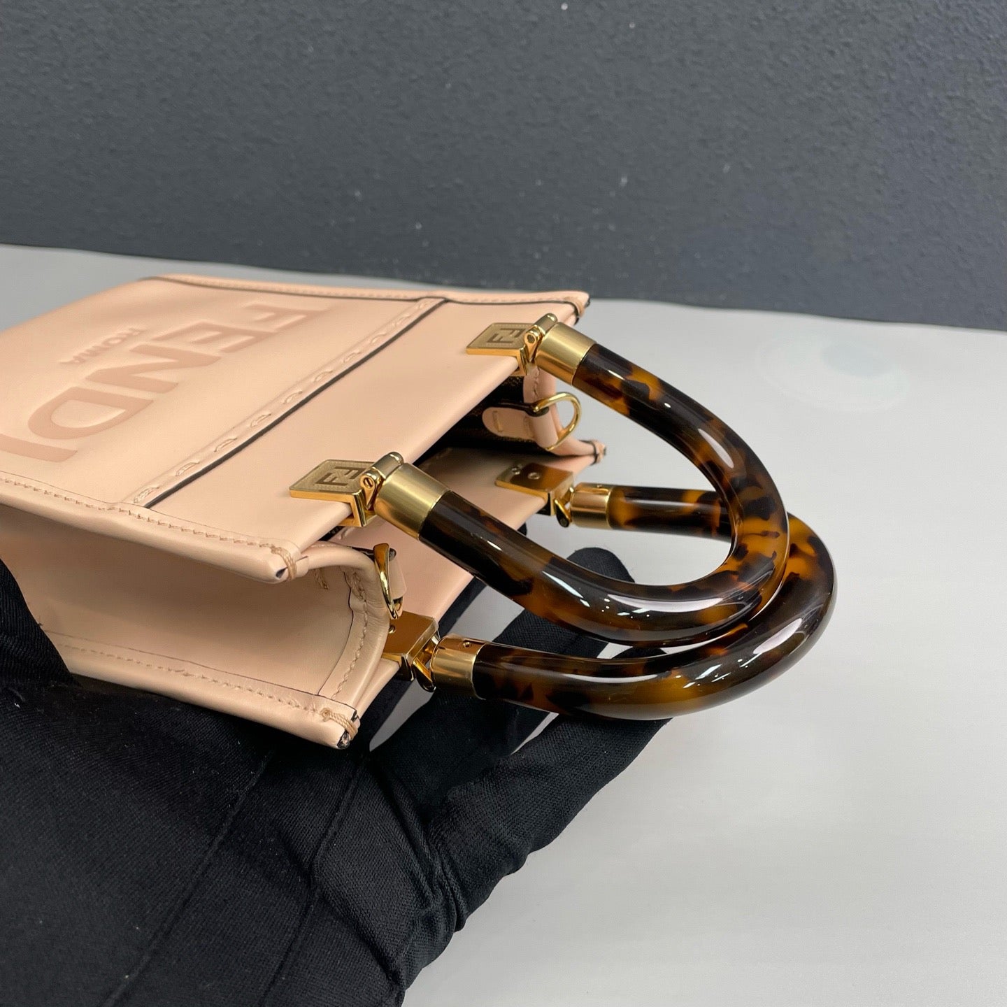 Fendi - Sunshine Mini Tote Bag - Leather - Pink - (mini)