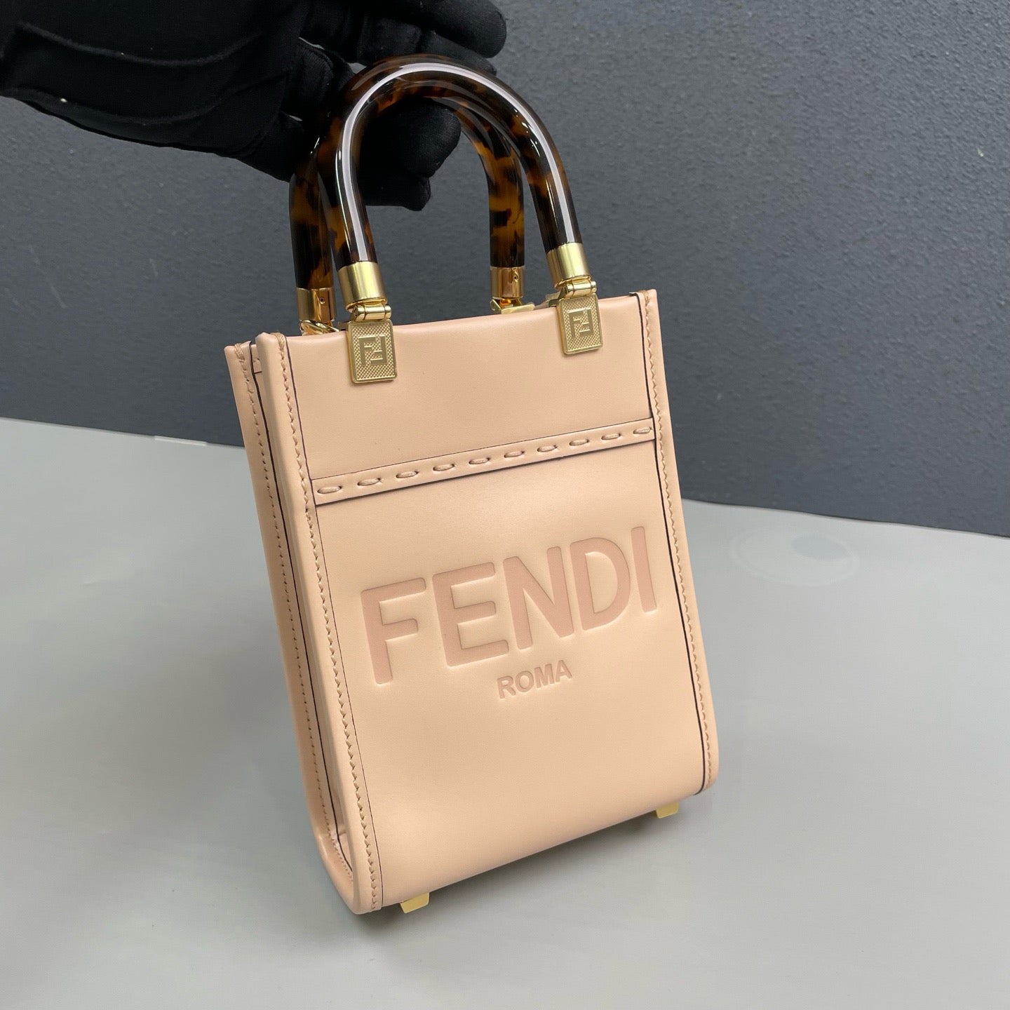 Fendi - Sunshine Mini Tote Bag - Leather - Pink - (mini)
