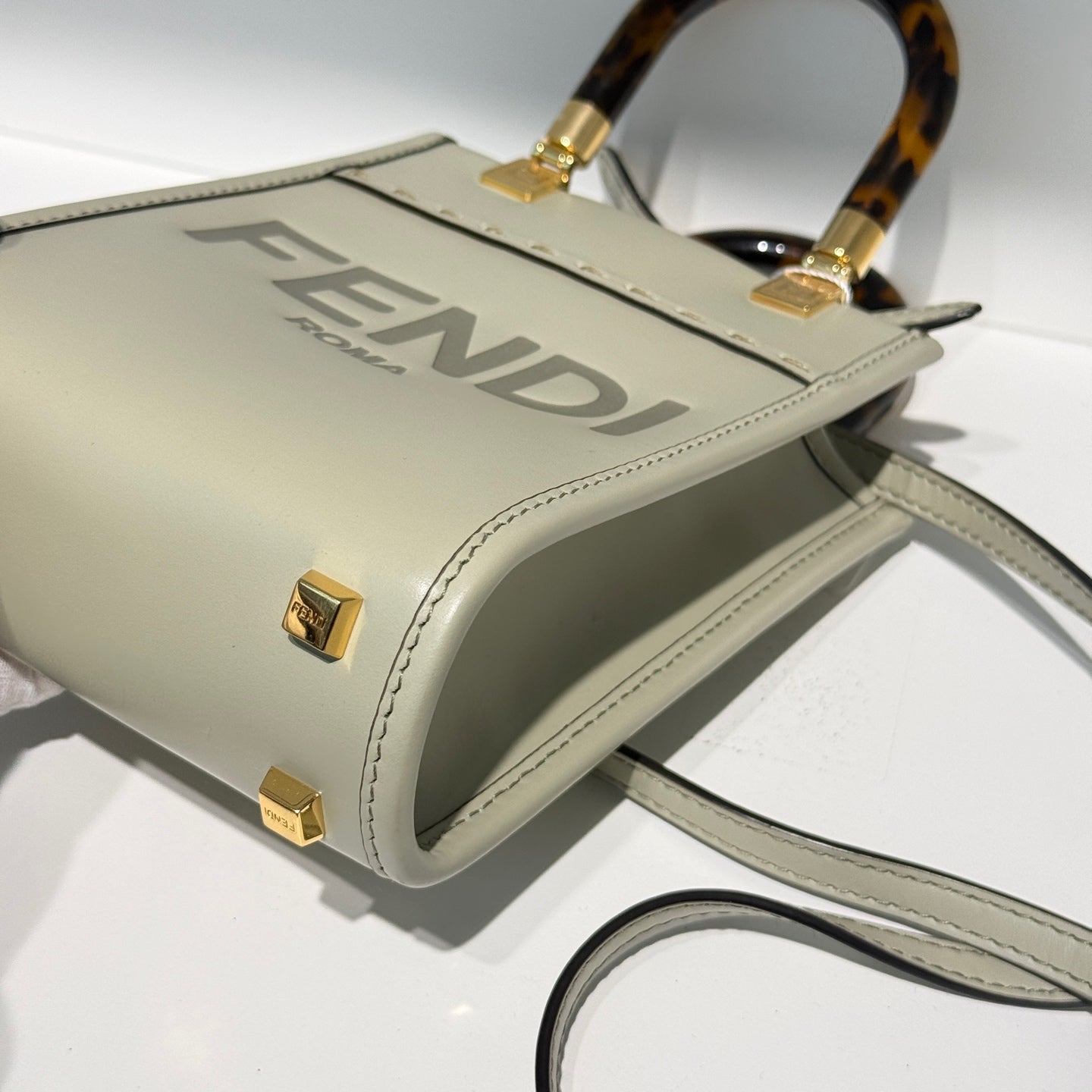 Fendi - Sunshine Shopper Mini - Leather - Pale Sage Green with Gold-Tone Hardware - (mini)
