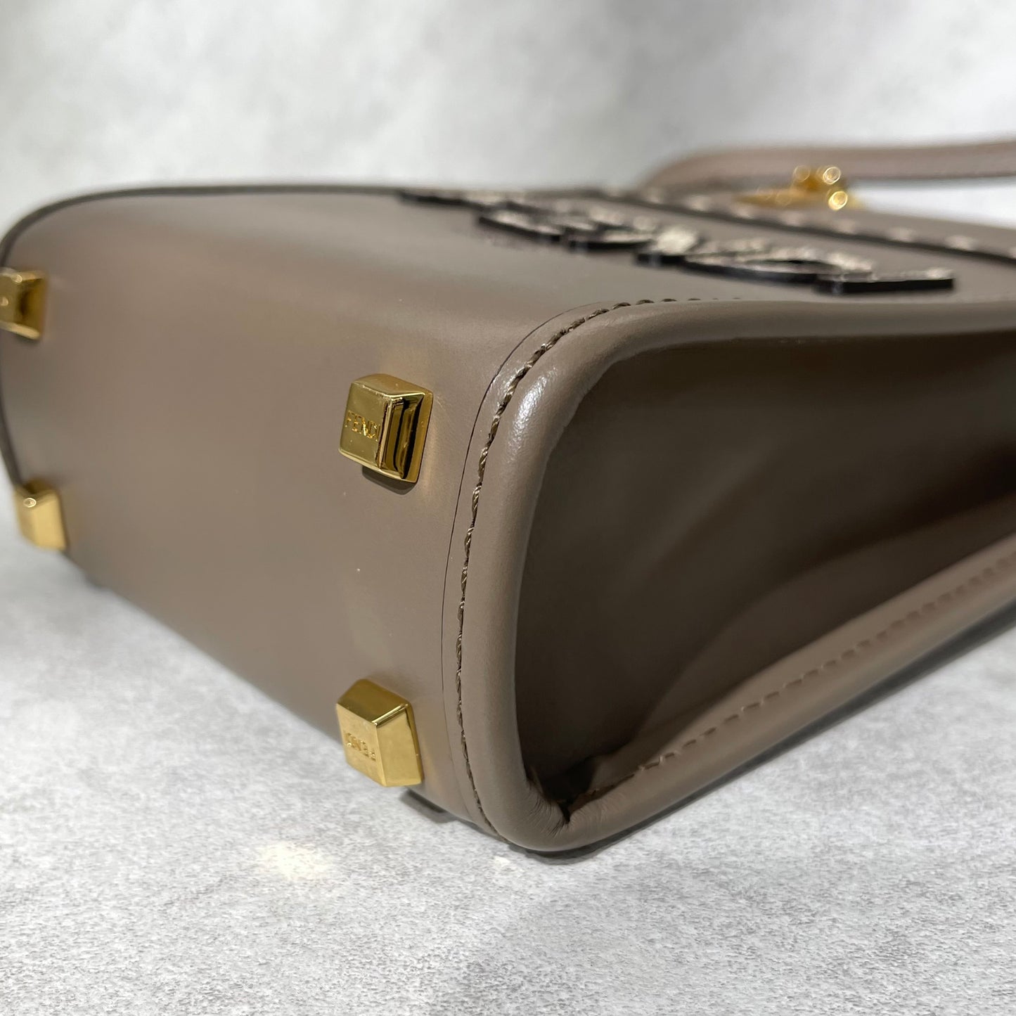 Fendi - Sunshine Shopper Mini Tote - Cowhide leather - Elephant Grey with Gold-Tone Hardware - (mini)
