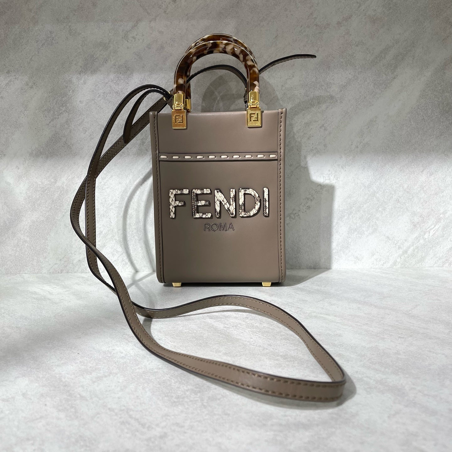 Fendi - Sunshine Shopper Mini Tote - Cowhide leather - Elephant Grey with Gold-Tone Hardware - (mini)