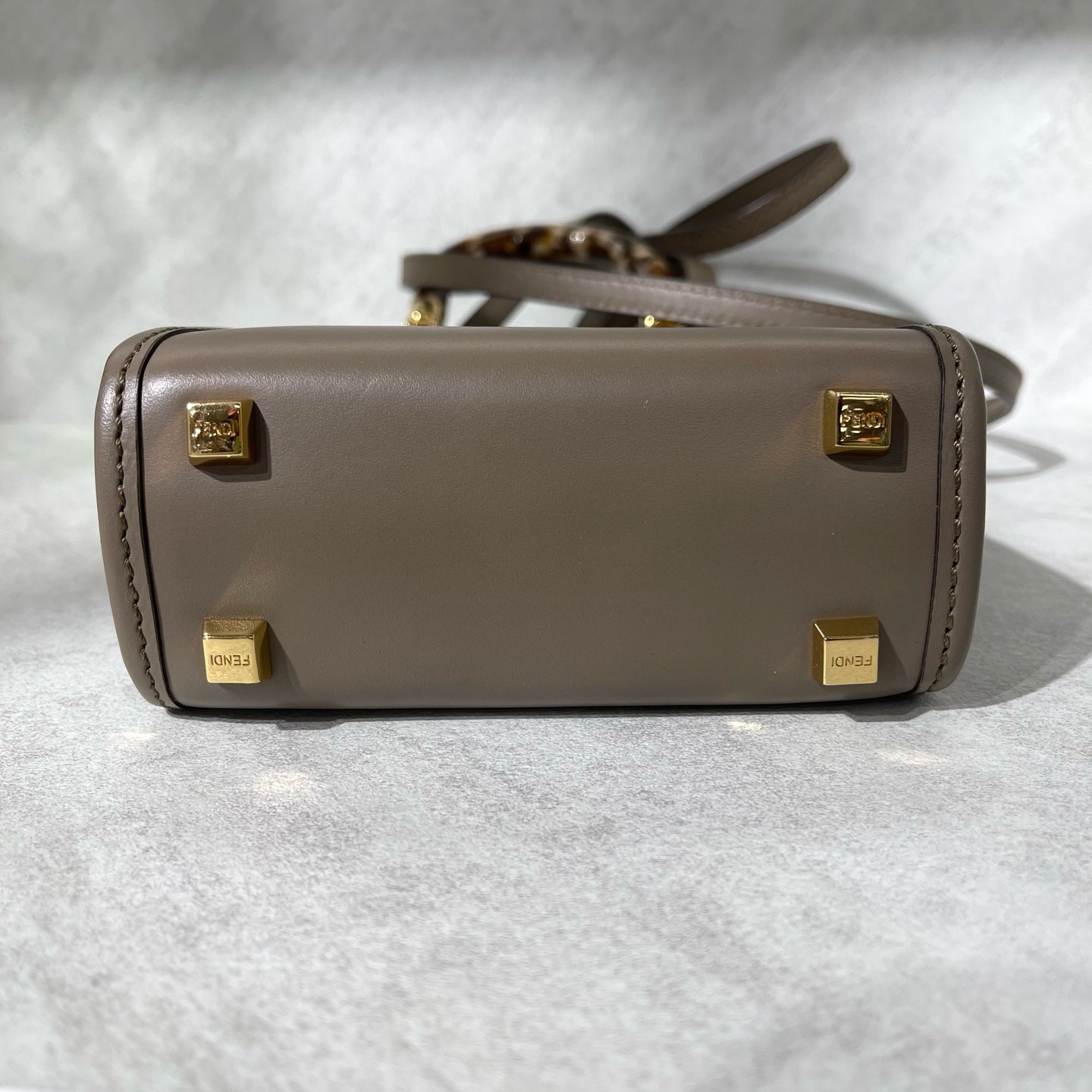 Fendi - Sunshine Shopper Mini Tote - Cowhide leather - Elephant Grey with Gold-Tone Hardware - (mini)