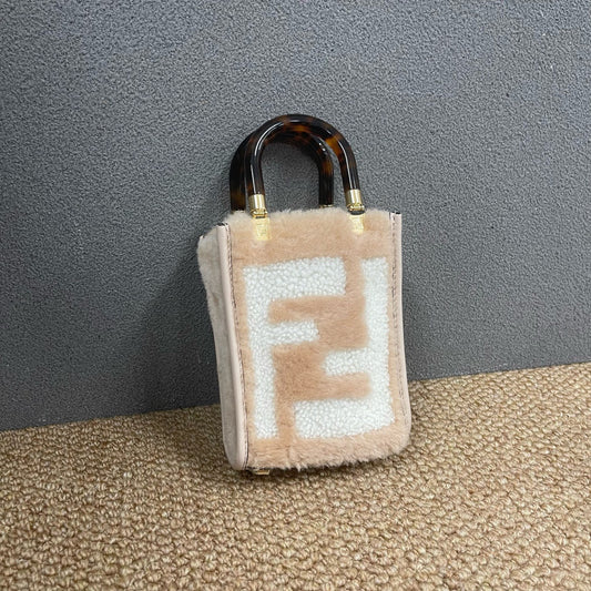 Fendi - Sunshine Shopper Small - Fur - Shearling - Pink - (small)