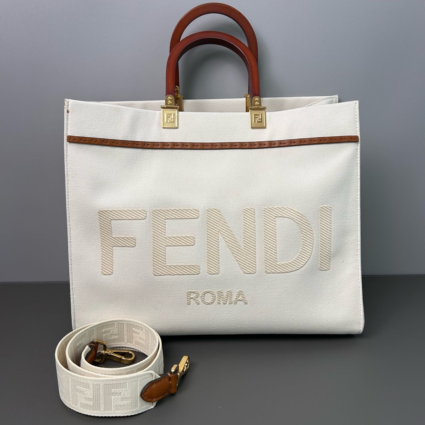 Fendi - Sunshine Tote Bag - Canvas, Wood, Leather - Beige - (large)