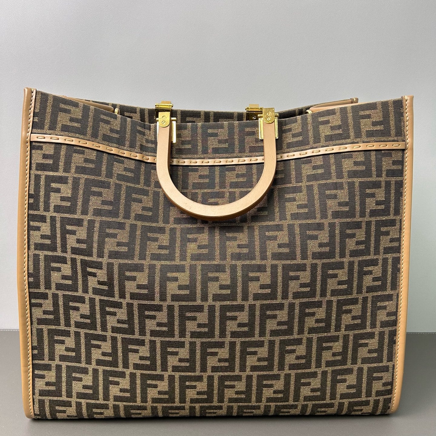 Fendi - Sunshine Tote Bag - FF Monogram Canvas with Tan Leather Trim - Brown - (Large)