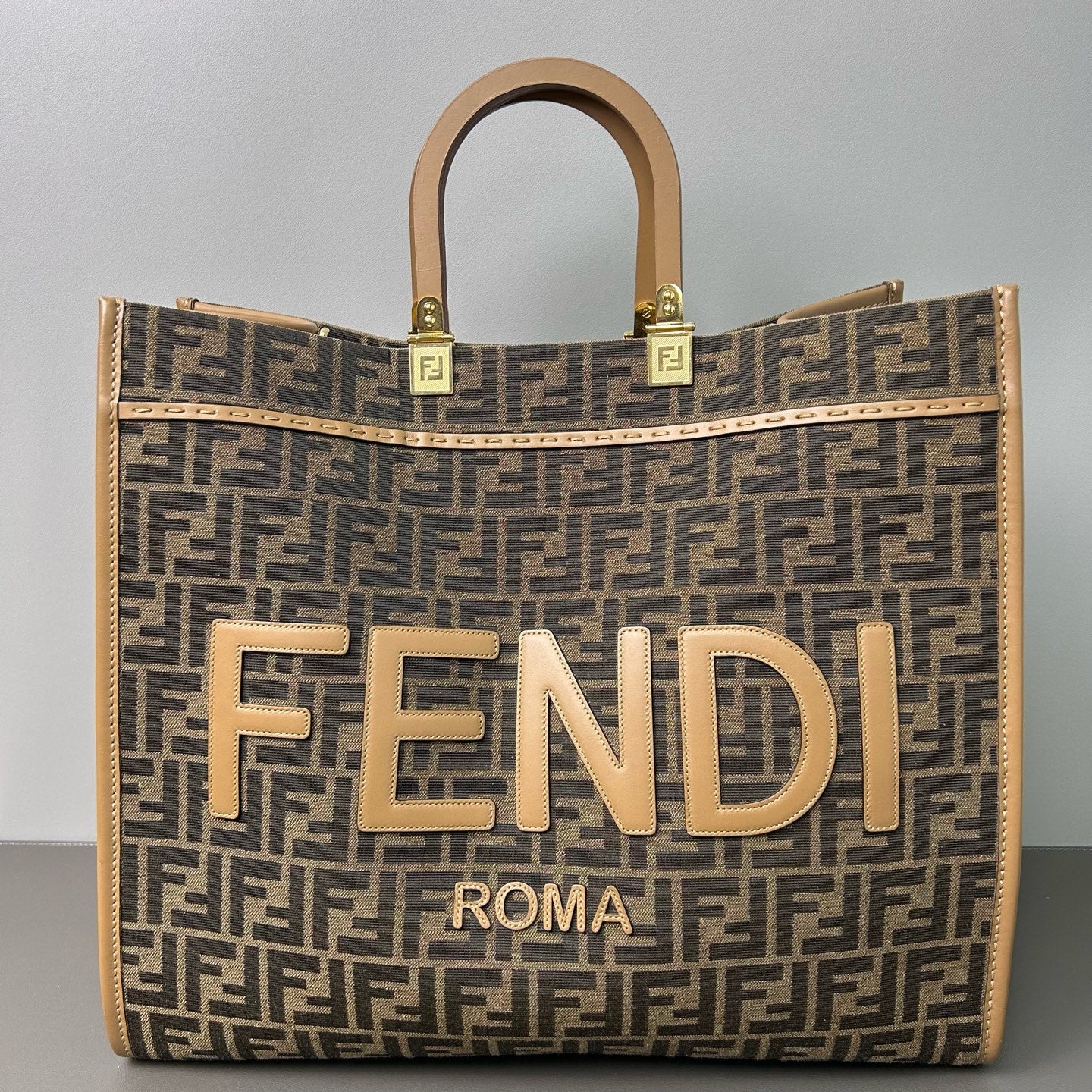 Fendi - Sunshine Tote Bag - FF Monogram Canvas with Tan Leather Trim - Brown - (Large)