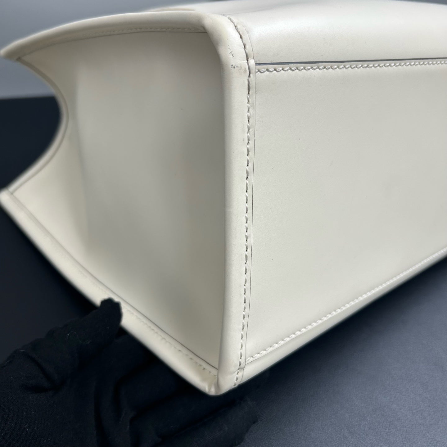 Fendi - Sunshine Tote - Leather - White - (medium)