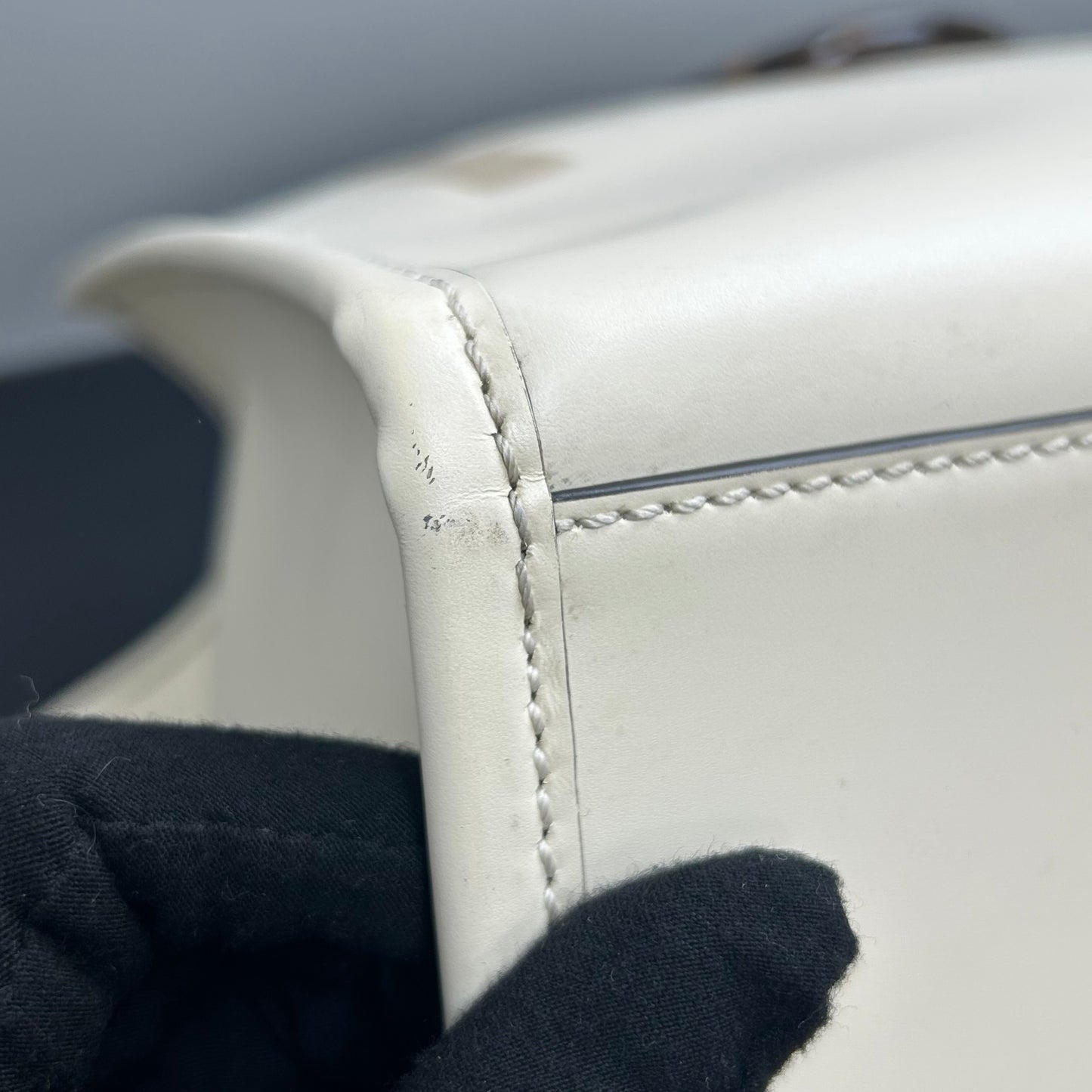 Fendi - Sunshine Tote - Leather - White - (medium)