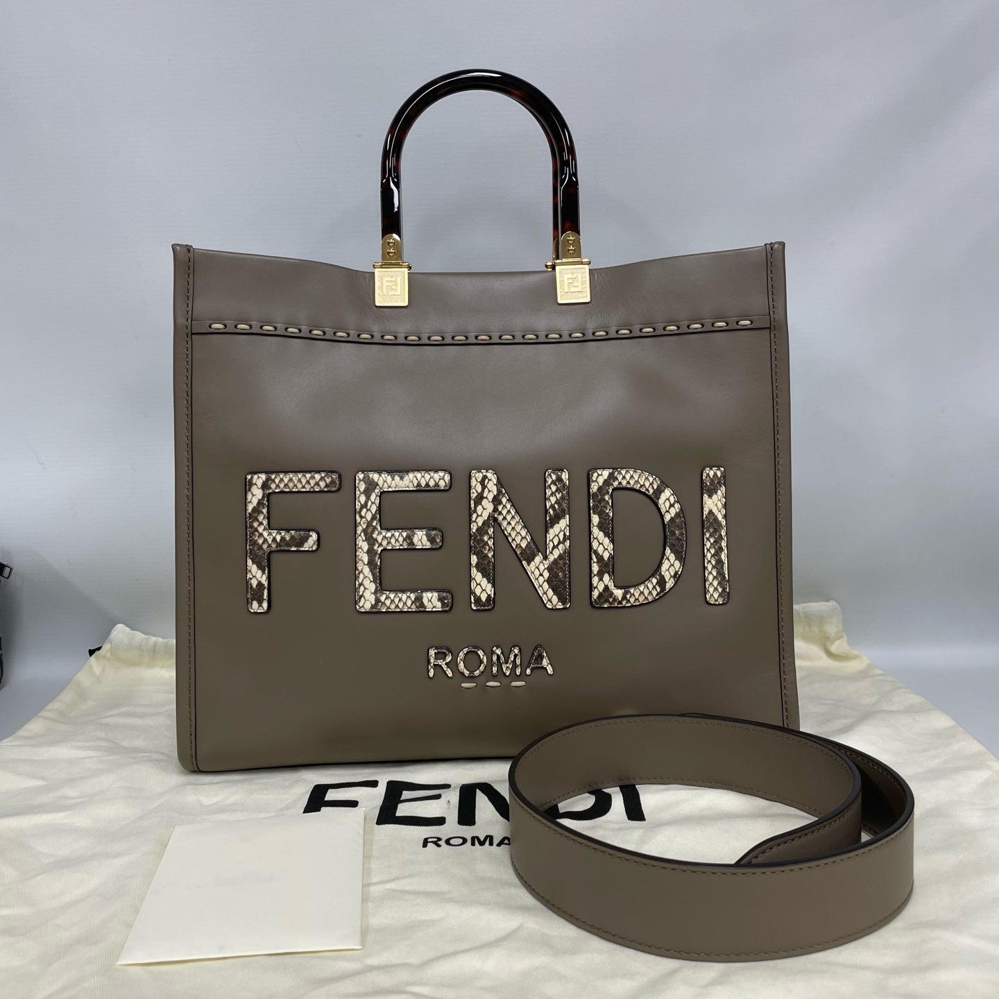 Fendi - Tote - Leather with exotic python detailing and resin handles - Beige with brown tortoise-shell handles - (Medium)