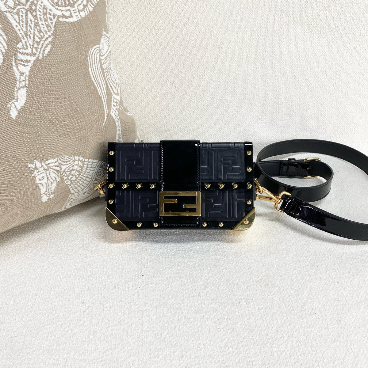 Fendi - Trunk - Patent leather - Black - (mini)