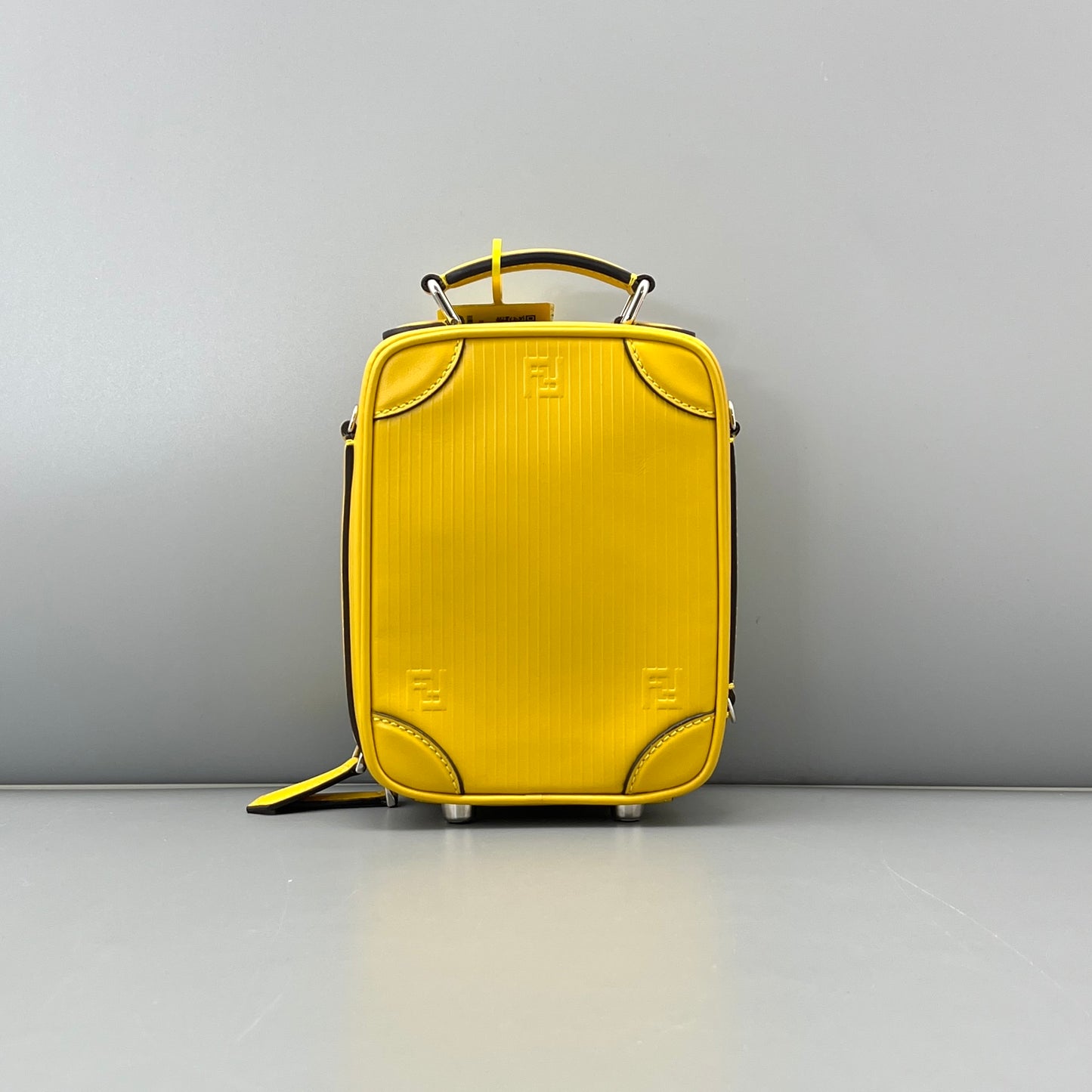 Fendi - Vertical Camera Bag - Leather - Yellow - (small)