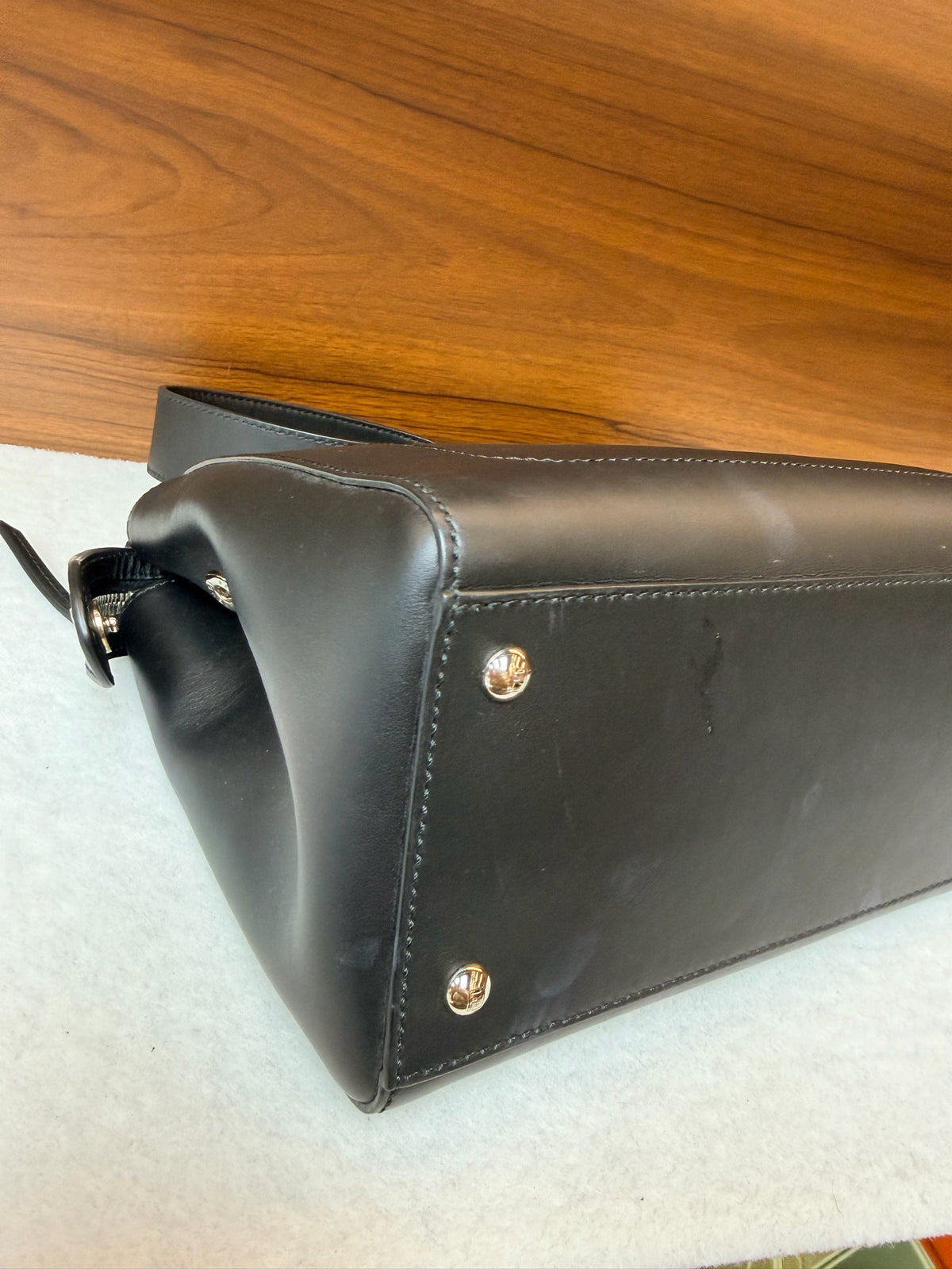 Fendi - Way - Leather - Black - (Medium)
