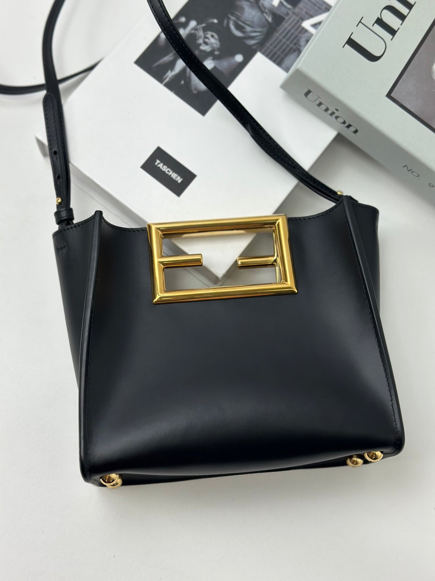 Fendi - Way - Leather - Black - (Small)