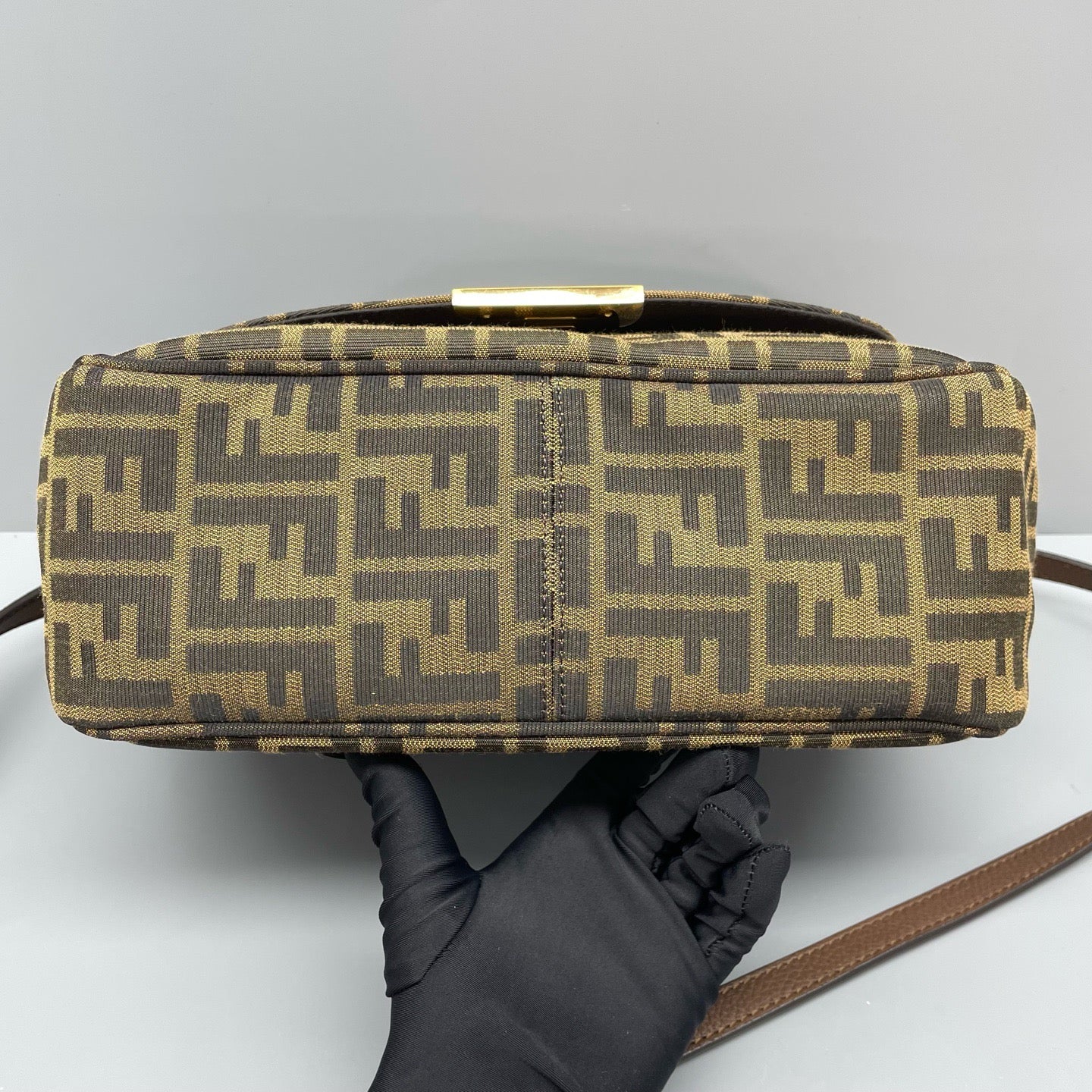 Fendi - Zucca - Cloth - Brown - (medium)