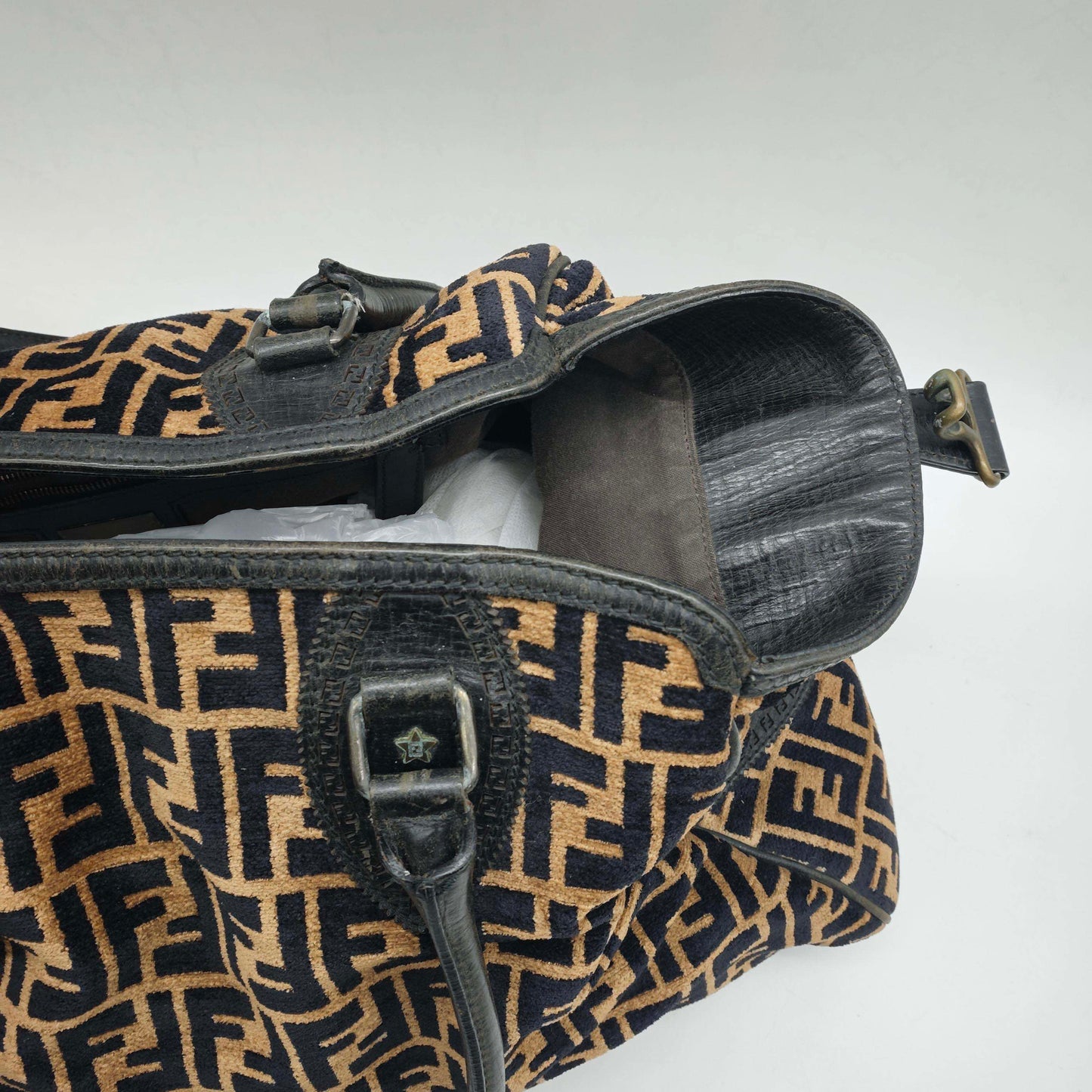 Fendi - Zucca Flocked 'Big Bag' Travel Tote - Flocked velvet and Leather - Brown and Black - (Large)