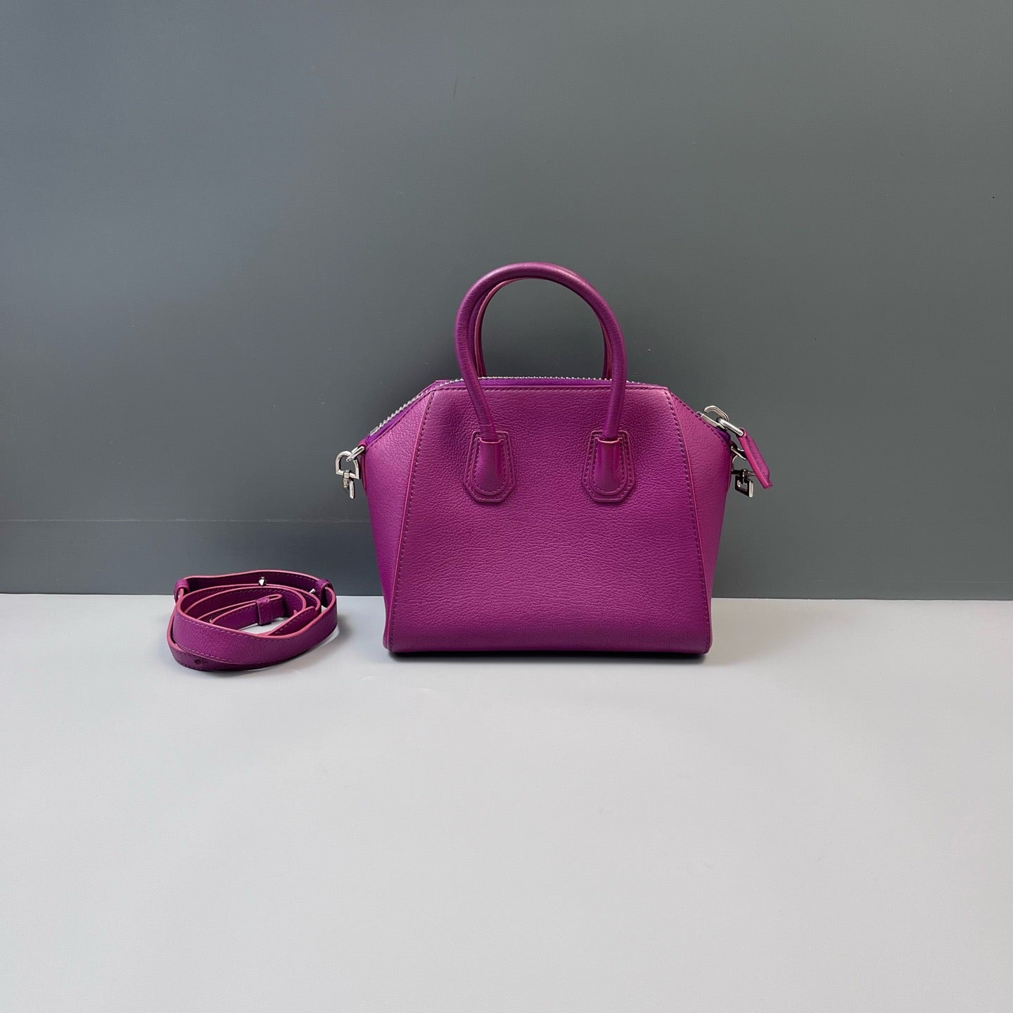 Givenchy - Antigona - Grained leather - Purple - (Small)