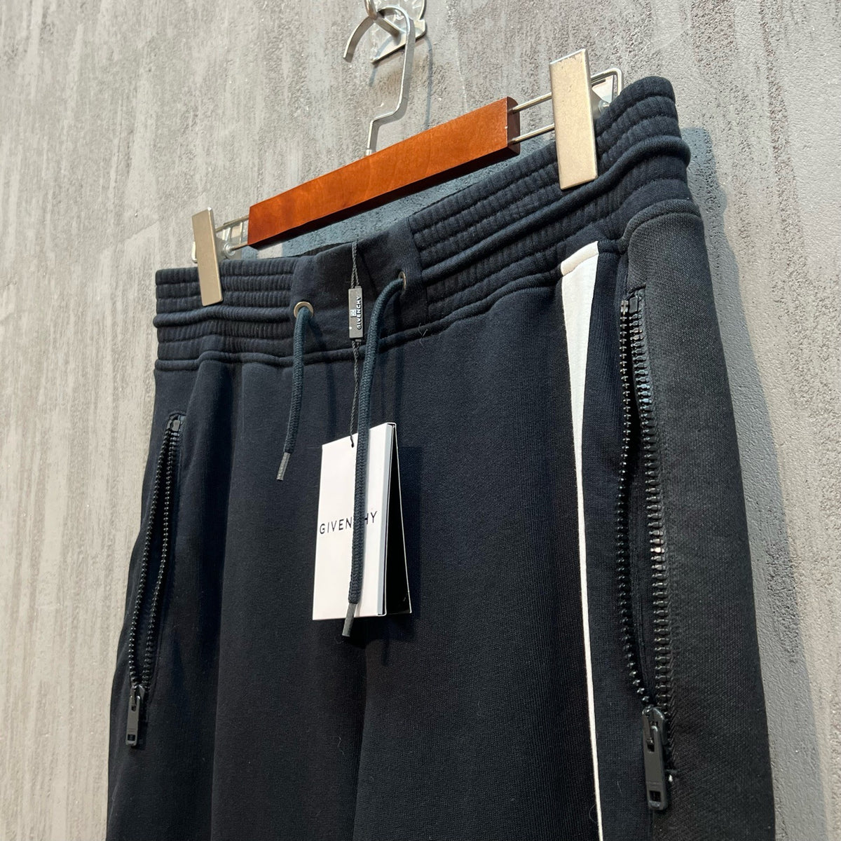 Givenchy - Other - Cotton - Black - (S)