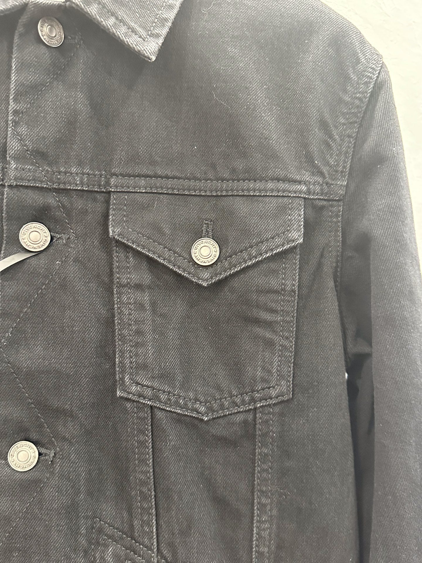 Givenchy - Other - Denim - Jeans - Black - (M)