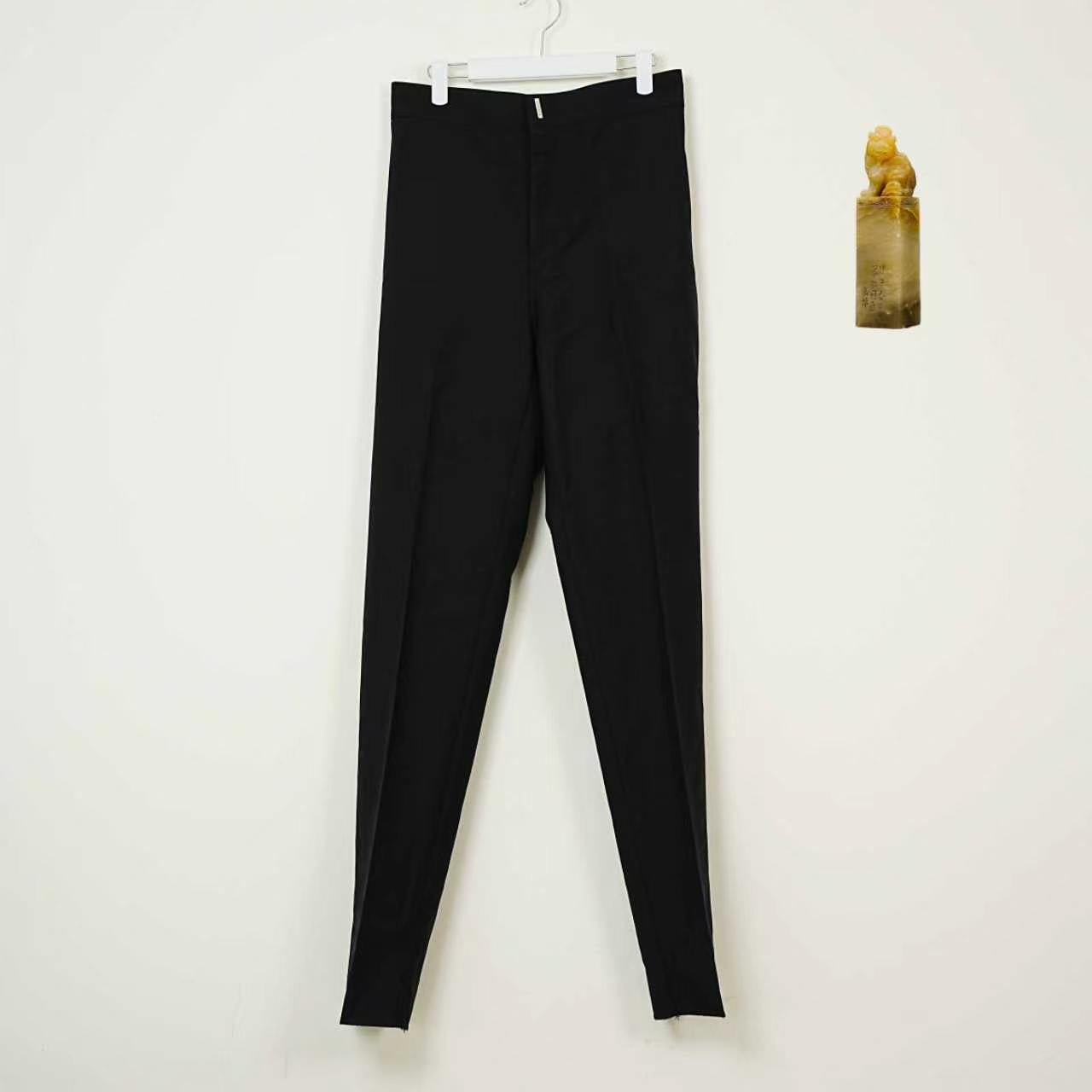 Givenchy - Other - Wool - Black - (46)