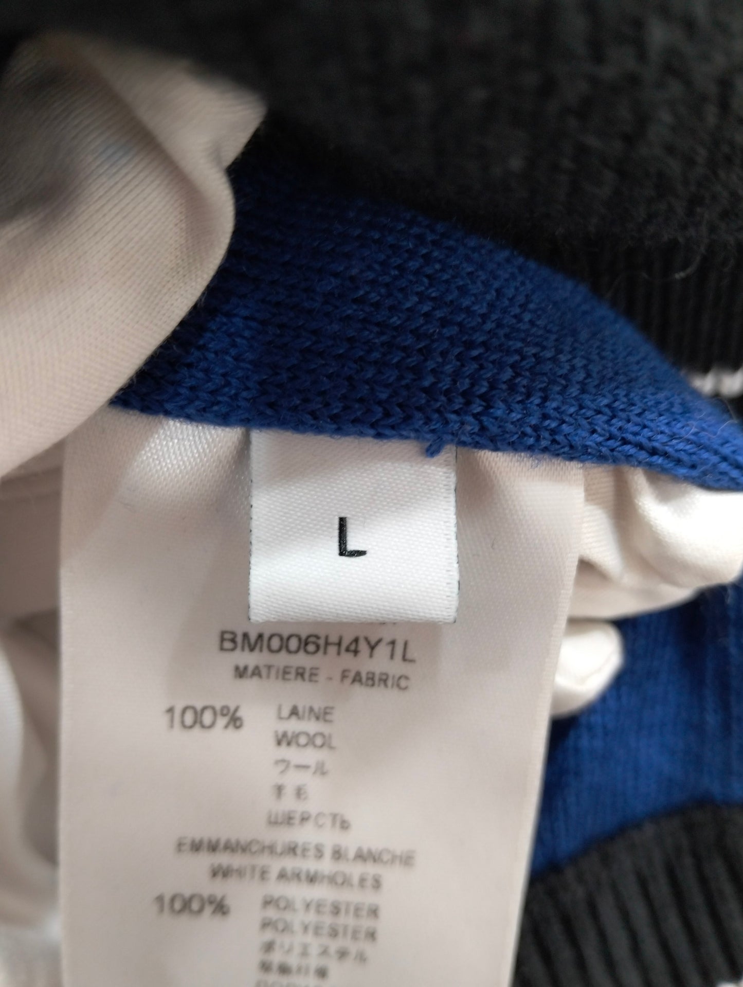 Givenchy - Other - Wool - Black - (L)
