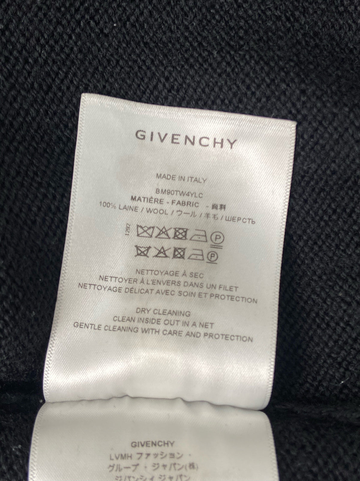 Givenchy - Other - Wool - Black - (XL)