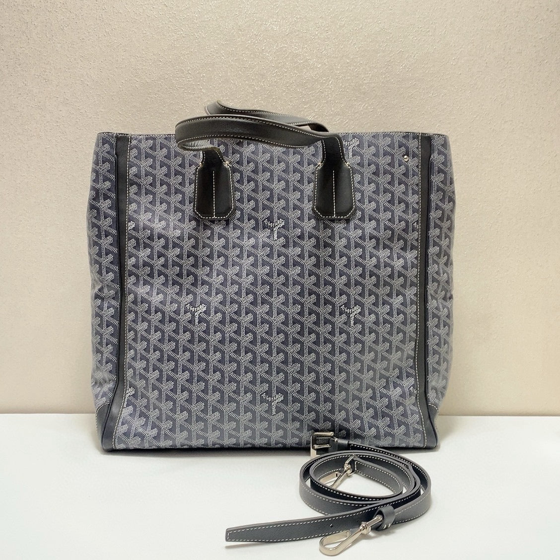 Goyard - Ambassade Tote Bag - Goyardine canvas with leather trim - Grey - (large)