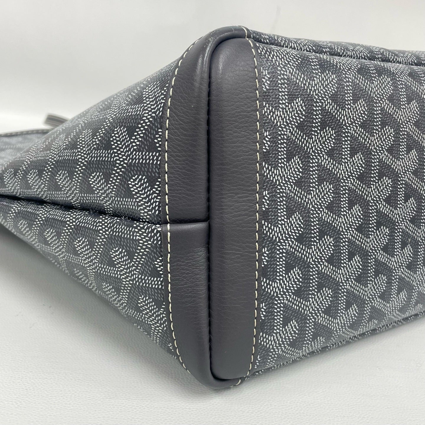 Goyard - Artois - Goyardine canvas with leather trim - Grey - (medium)