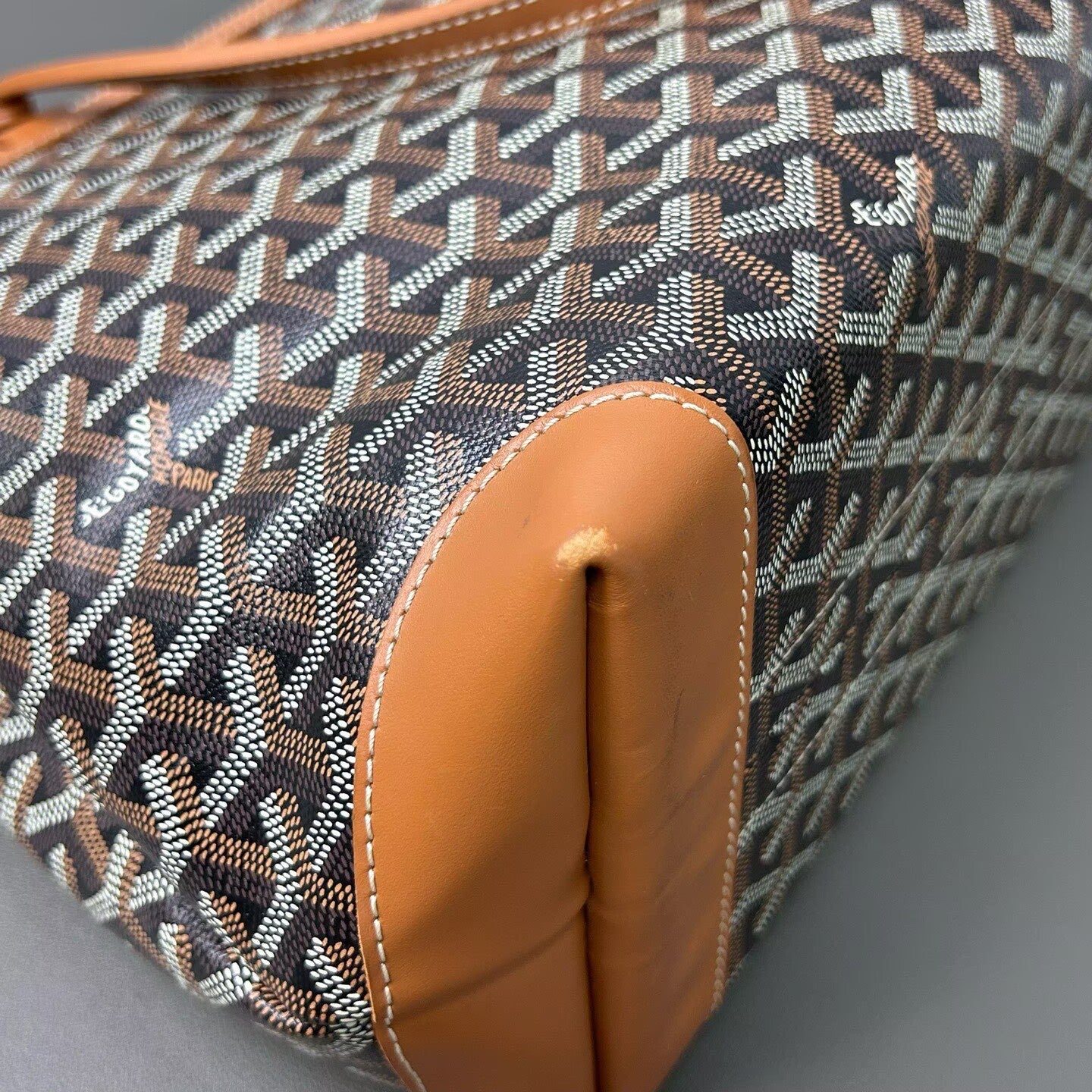 Goyard - Bellechasse - Goyardine Canvas with Leather Trim - Brown - (Medium)