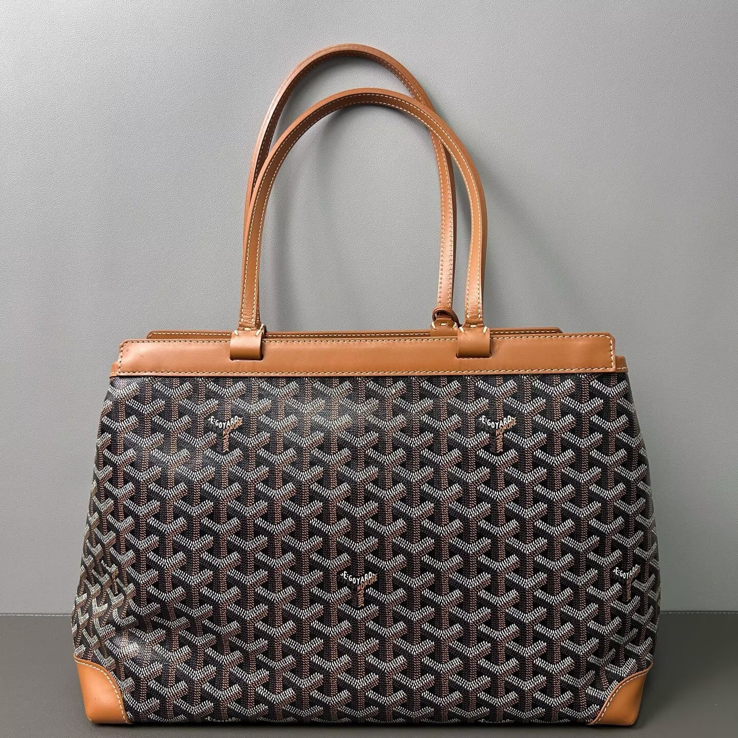 Goyard - Bellechasse - Goyardine Canvas with Leather Trim - Brown - (Medium)
