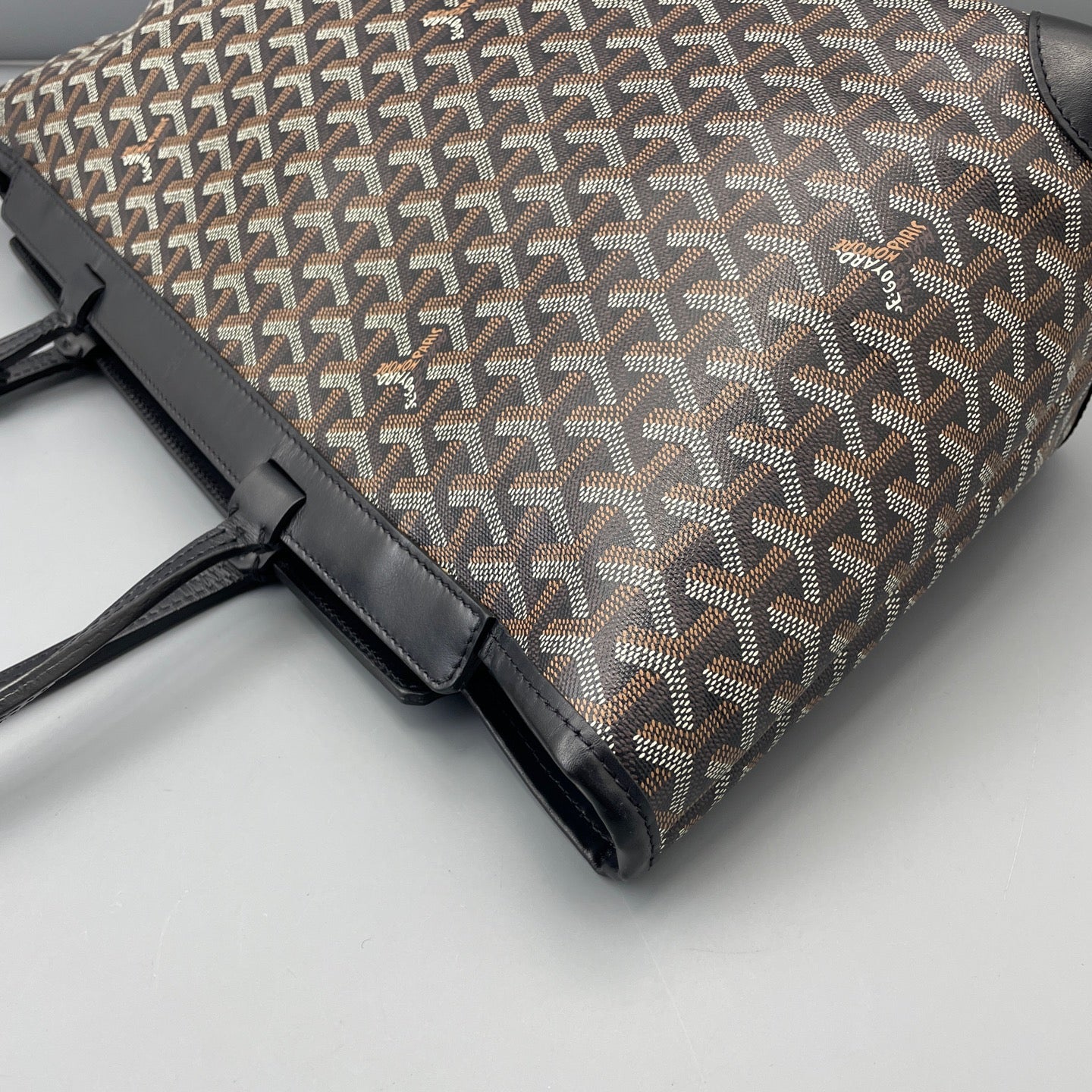 Goyard - Bellechasse - Leather - Black - (medium)