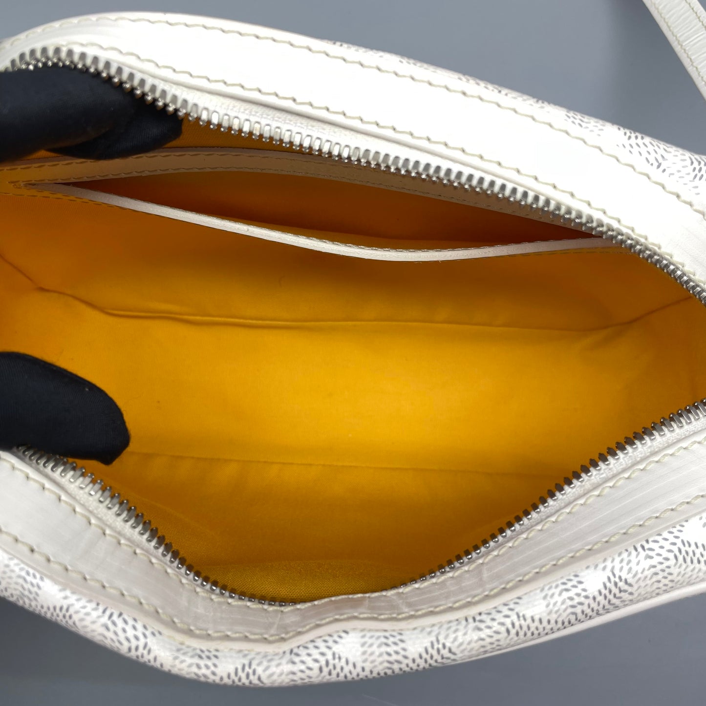 Goyard - Camera Bag - Goyardine canvas with leather trim - White - (small)