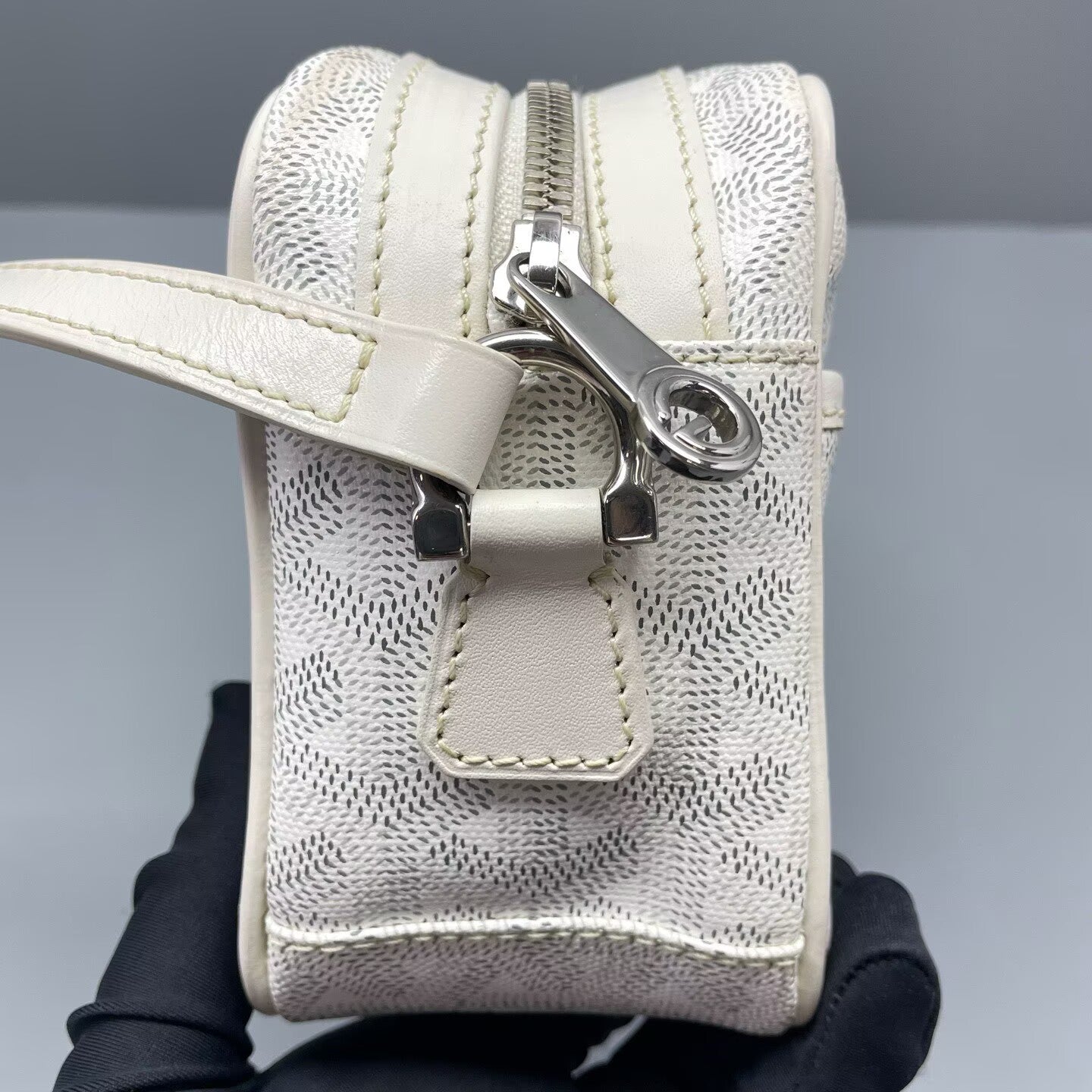 Goyard - Camera Bag - Goyardine canvas with leather trim - White