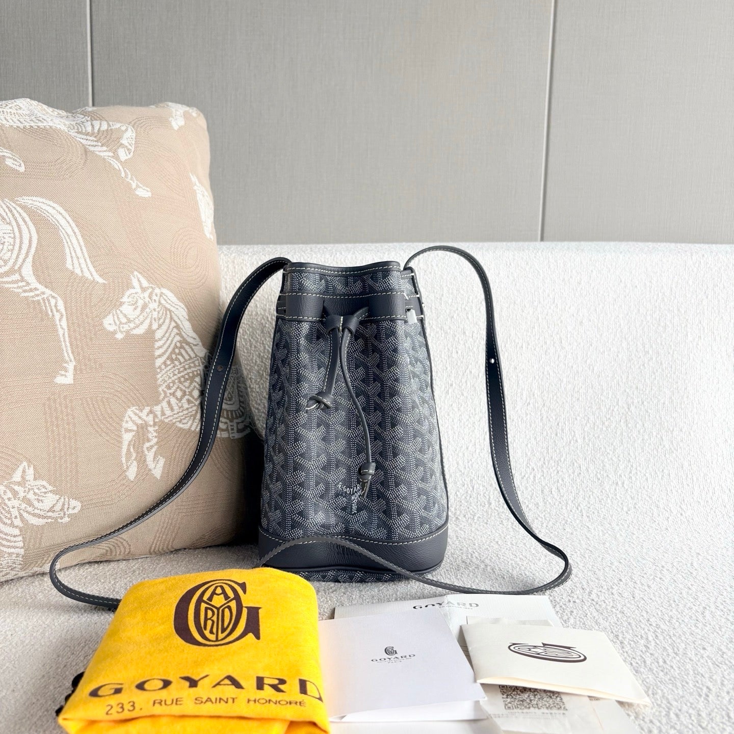 Goyard - Drawstring Bucket Bag - Goyardine canvas with leather trim - Grey - (Small)