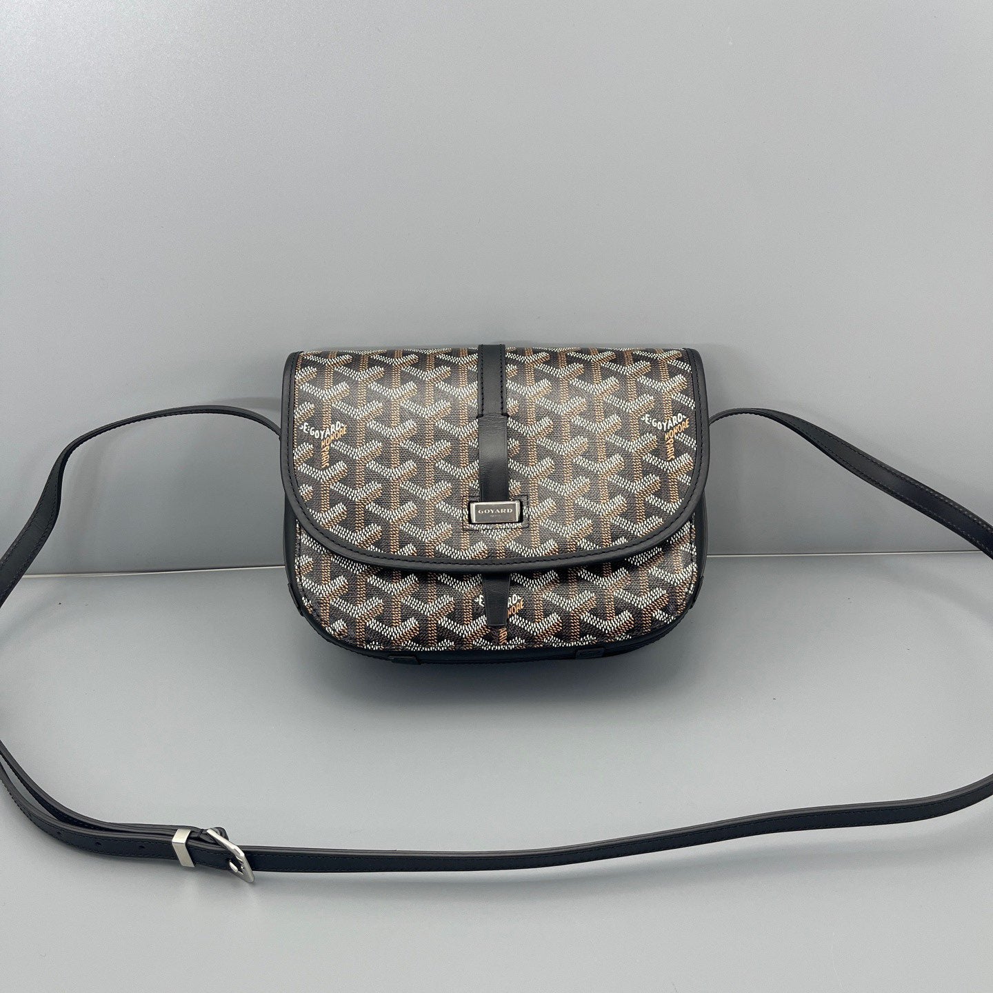 Goyard - Messenger Bag - Goyardine canvas and leather trim - Black and Brown - (small)