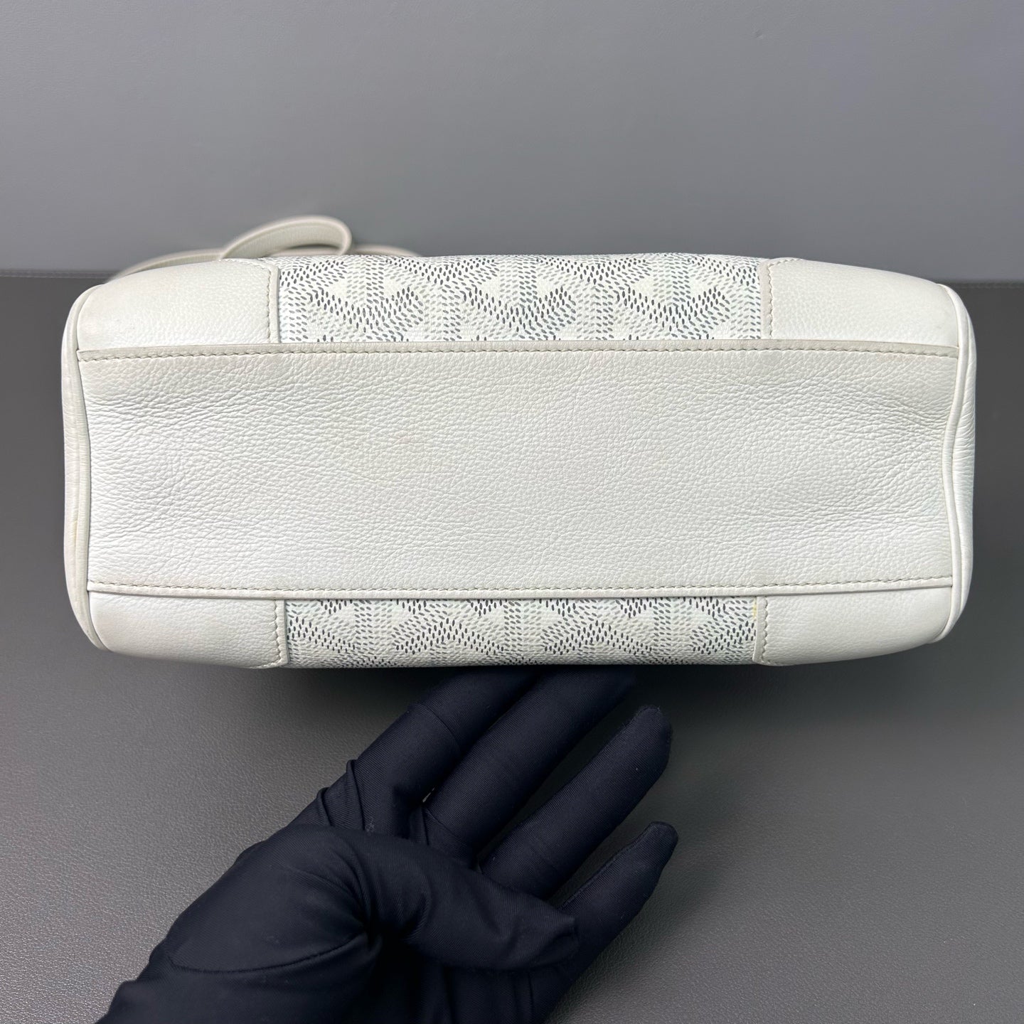 Goyard - Saigon Mini - Goyardine canvas with cowhide leather trim and wooden handle - White - (Small)