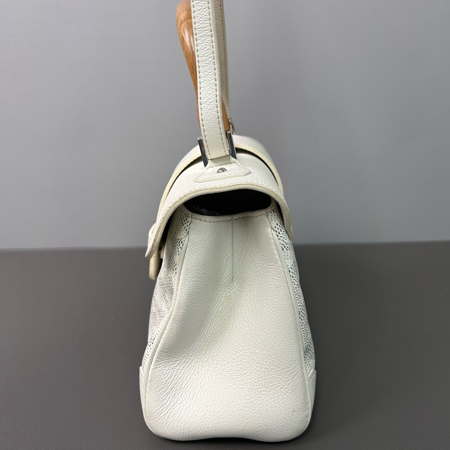Goyard - Saigon Mini - Goyardine canvas with cowhide leather trim and wooden handle - White - (Small)