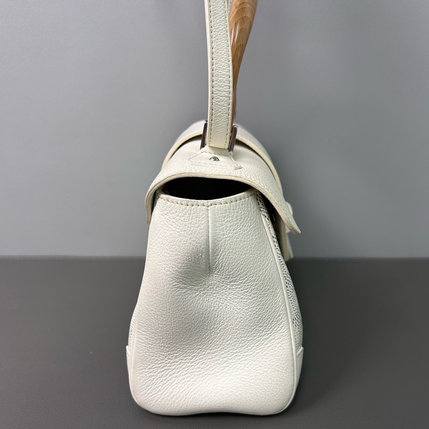 Goyard - Saigon Mini - Goyardine canvas with cowhide leather trim and wooden handle - White - (Small)