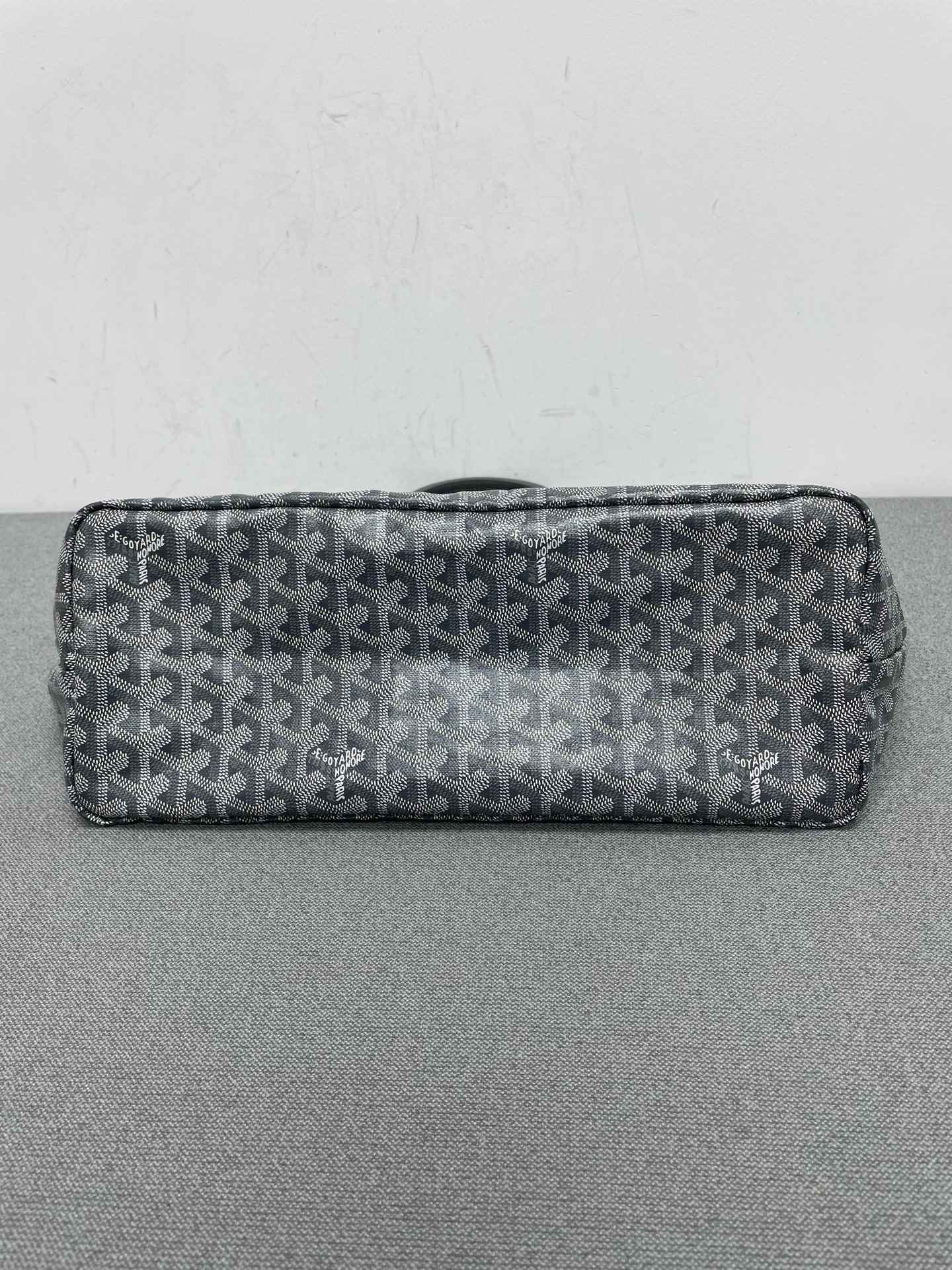 Goyard - Saint Louis - Synthetic - Grey - (medium)
