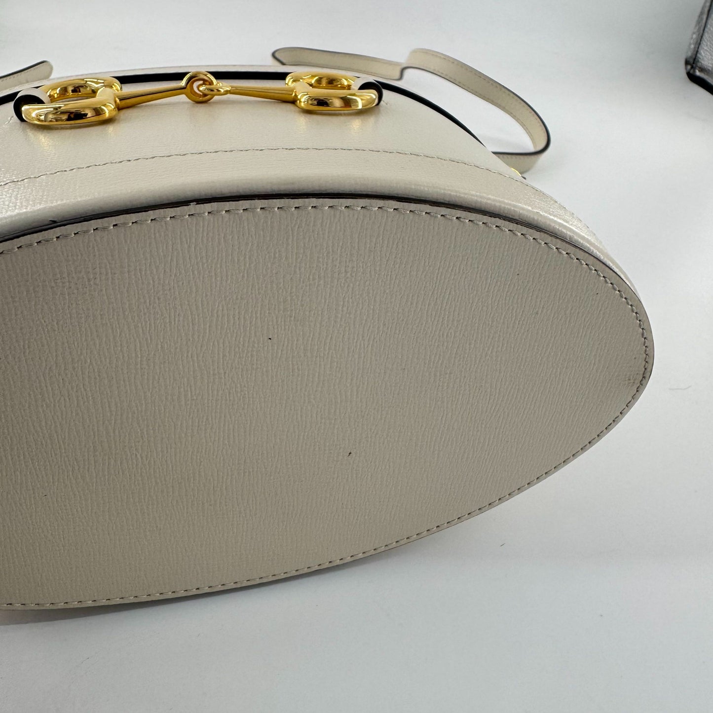 Gucci - 1955 Horsebit Bucket Bag - Leather - White - (Medium)