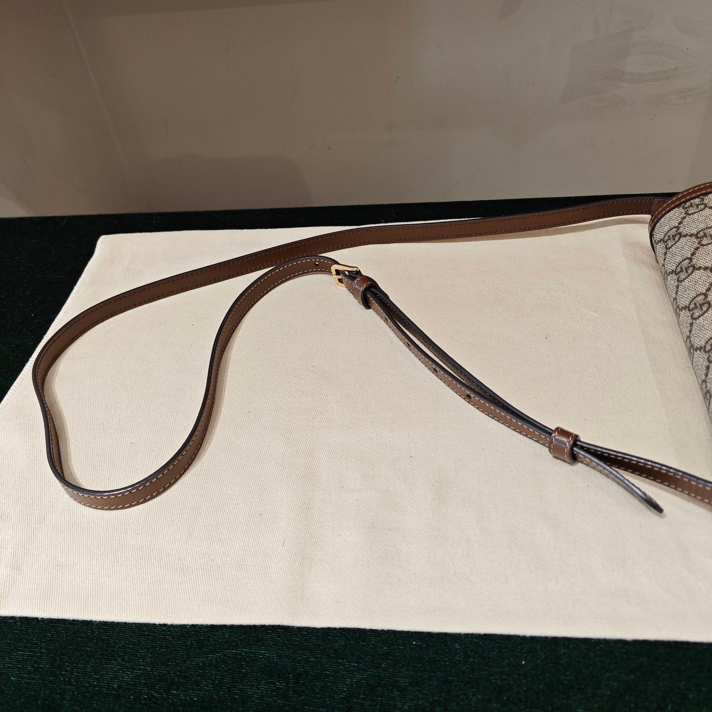 Gucci - 1955 Horsebit Camera Bag - GG Supreme canvas with leather trim - Brown - (mini)