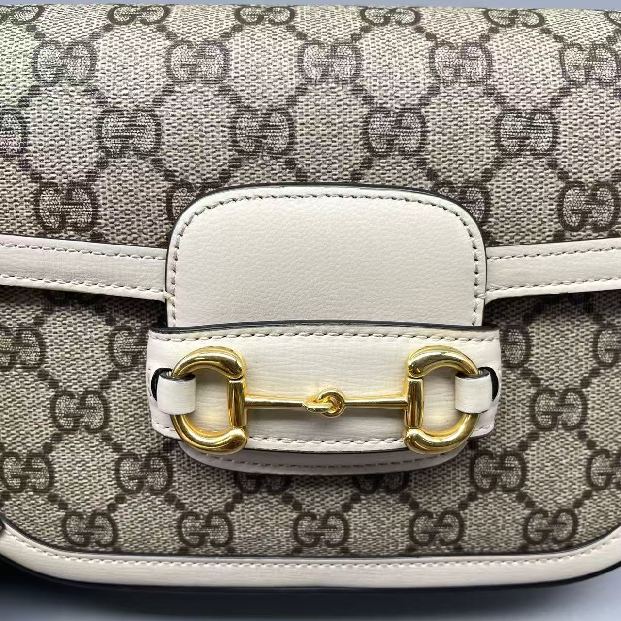 Gucci - 1955 Horsebit Mini Bag - GG Supreme coated canvas with leather trim - Beige and White - (mini)
