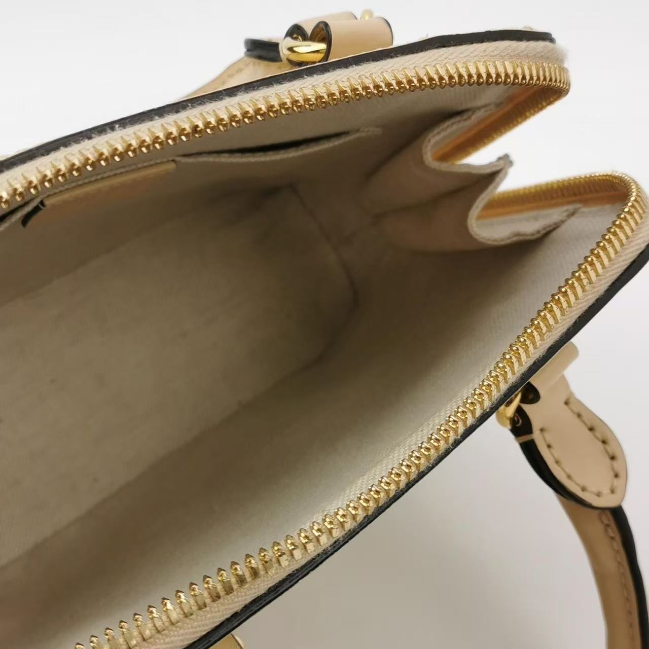 Gucci - 1955 Horsebit Mini Top Handle Bag - Cowhide leather - Beige with Gold-Tone Hardware - (mini)