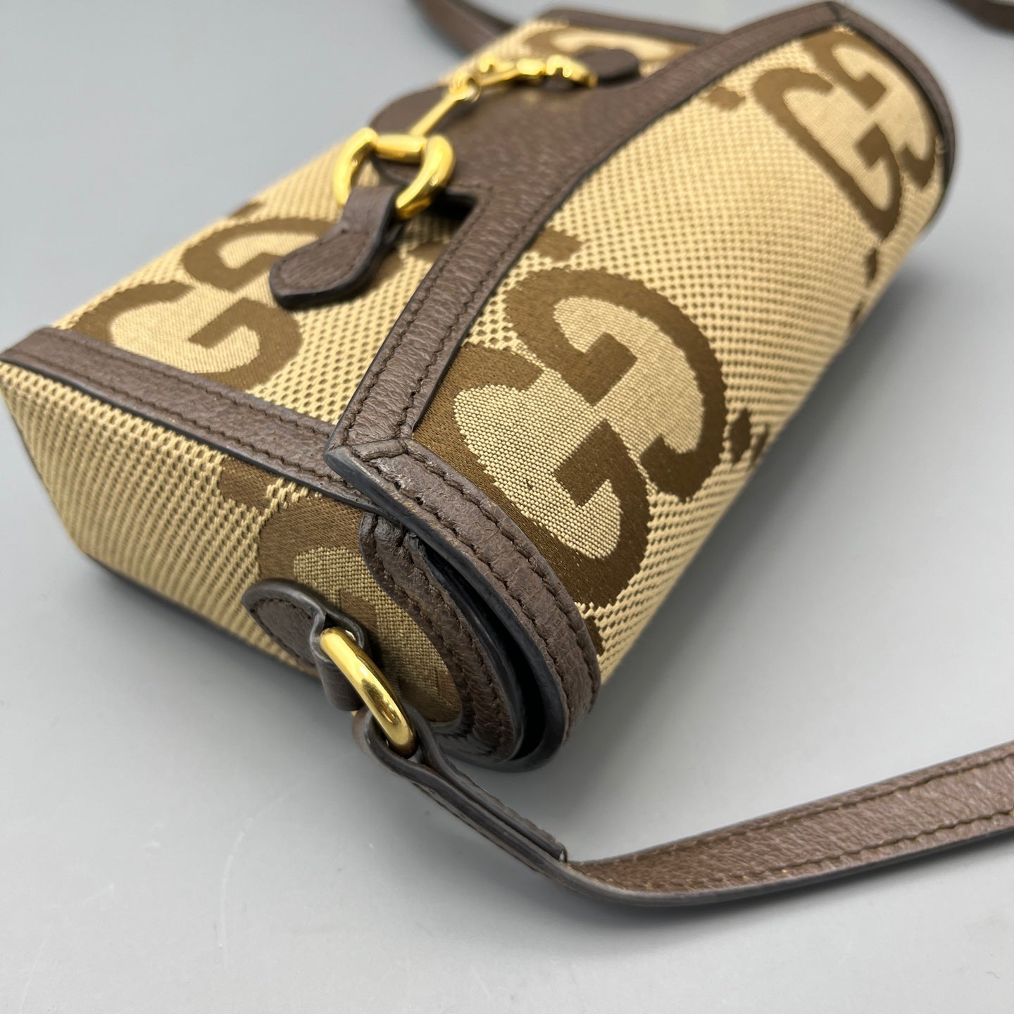 Gucci - 1955 Horsebit Phone Bag - GG canvas with ebony leather trim - Brown - (mini)
