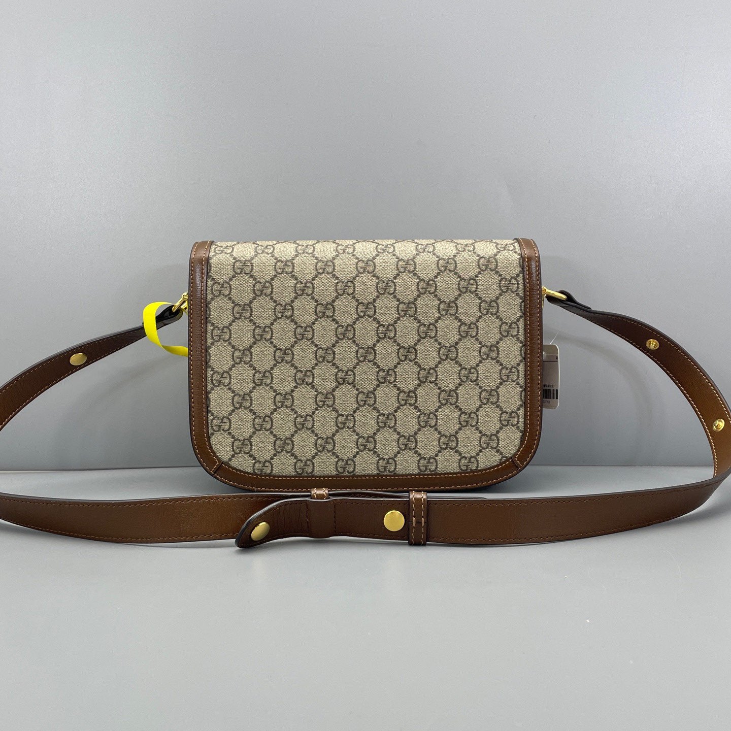 Gucci - 1955 Horsebit Saddle Bag - GG Supreme canvas with leather trim - Caramel and Beige/Ebony - (medium)