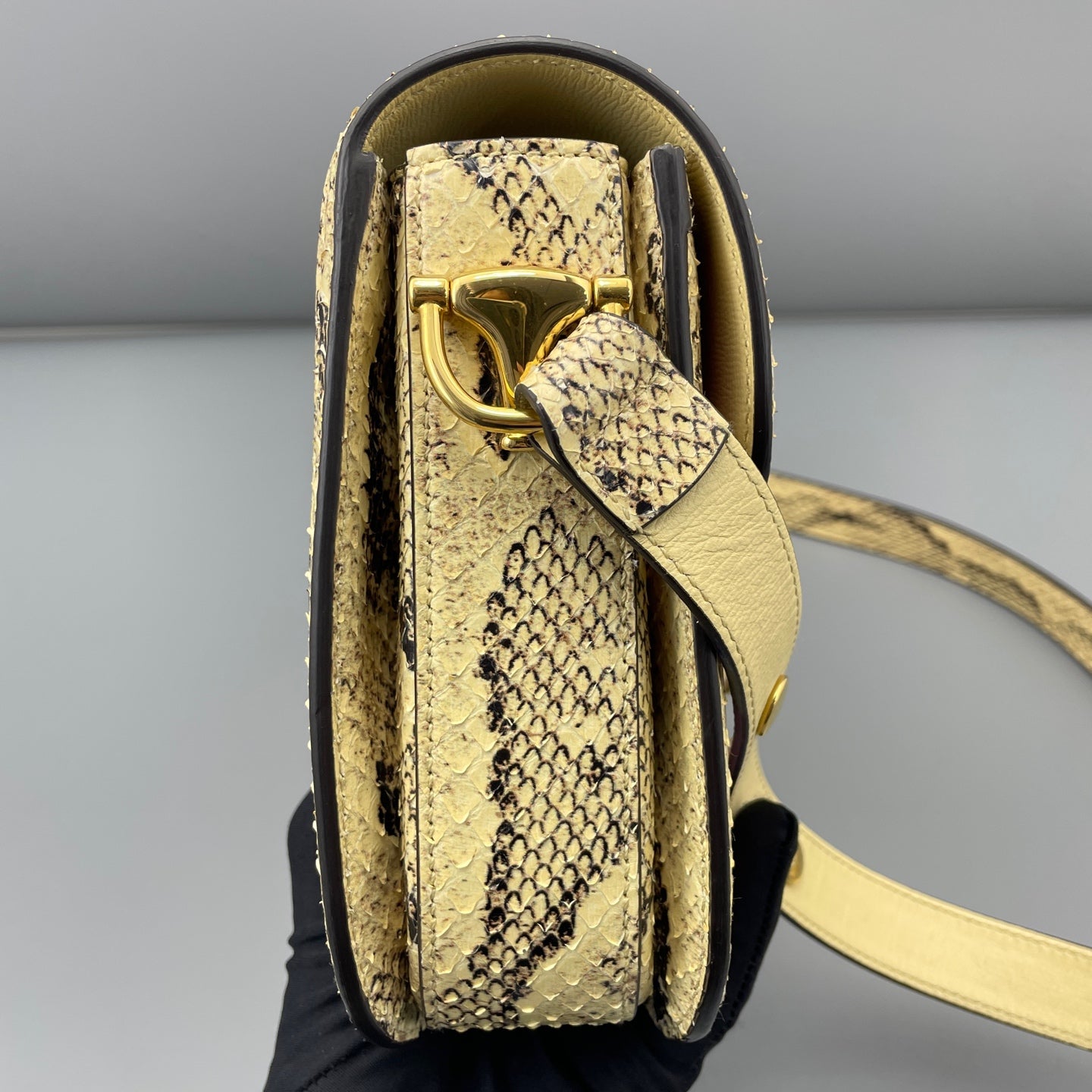 Gucci - 1955 Horsebit Saddle Bag - Grain leather and python snakeskin - Pink - (medium)