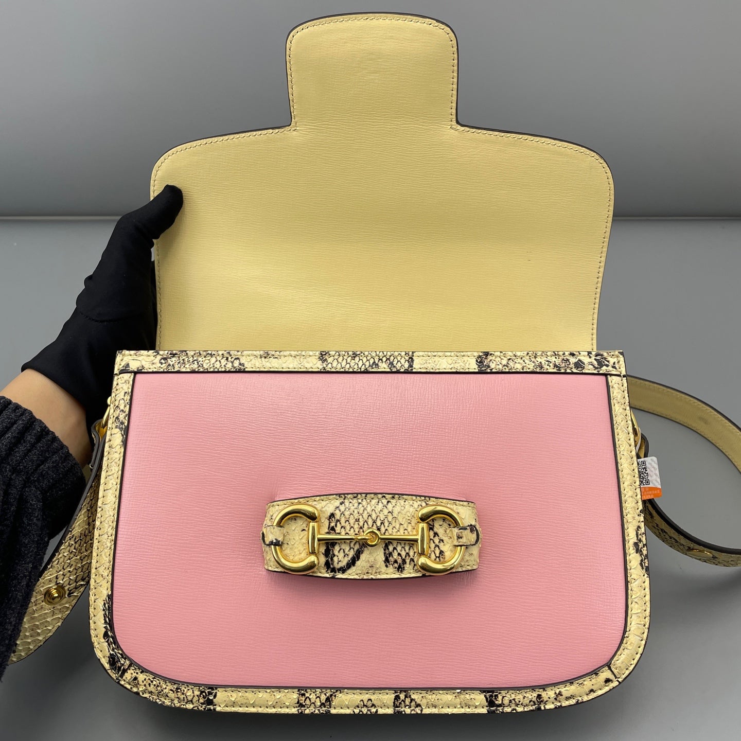 Gucci - 1955 Horsebit Saddle Bag - Grain leather and python snakeskin - Pink - (medium)