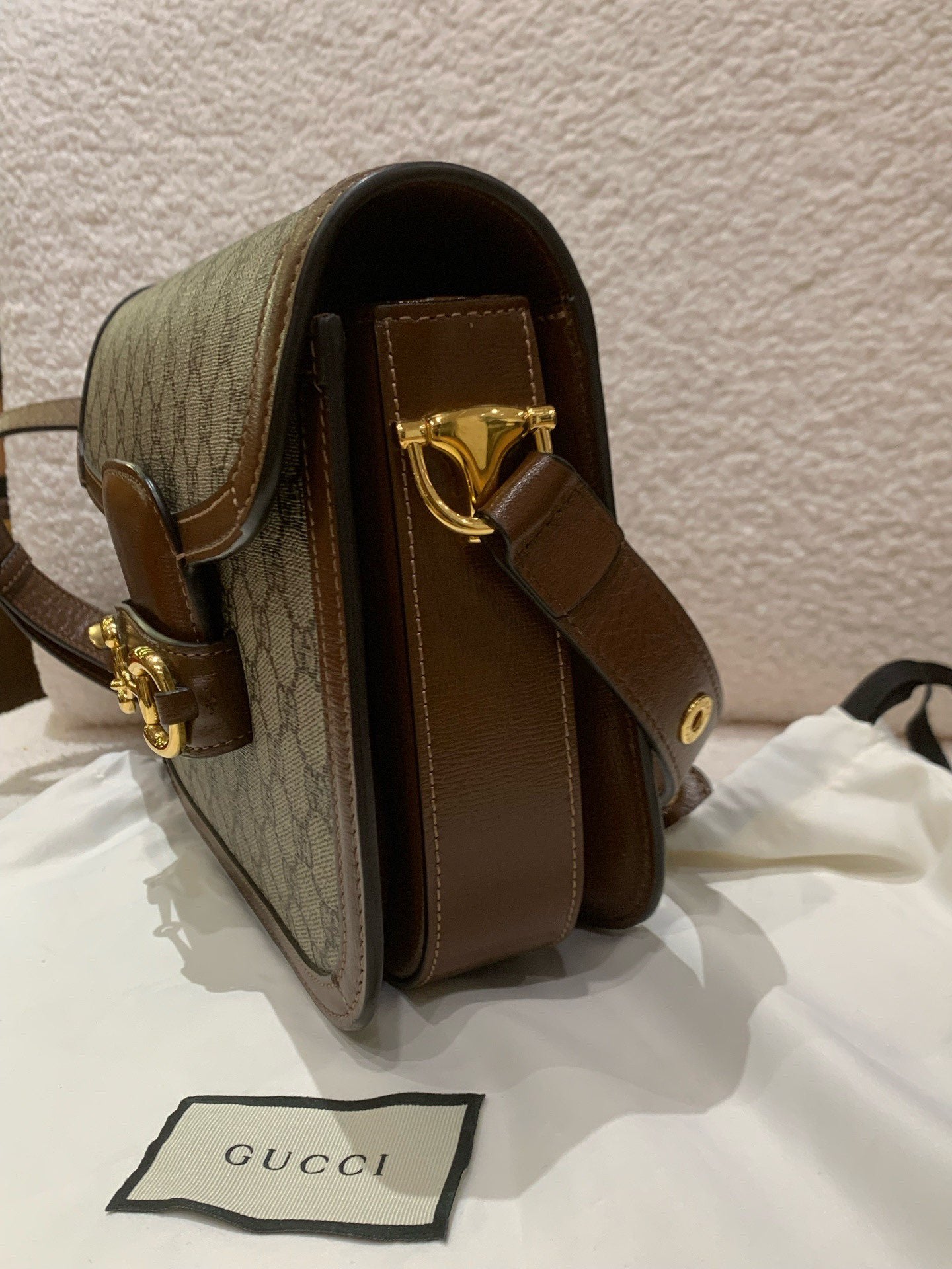Gucci - 1955 Horsebit Shoulder Bag - GG Supreme canvas with leather trim - Beige and Brown - (Medium)